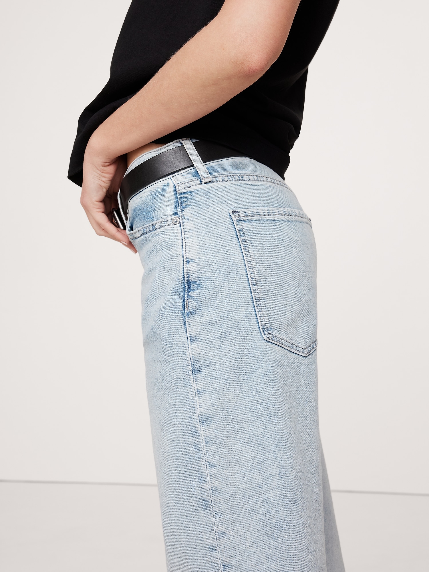 Mid-Rise 90s Loose Jean