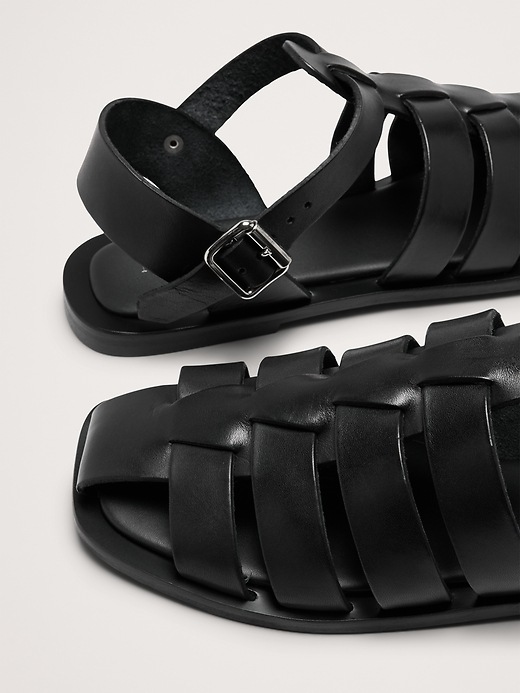 Fisherman Sandal | Banana Republic display picture 3