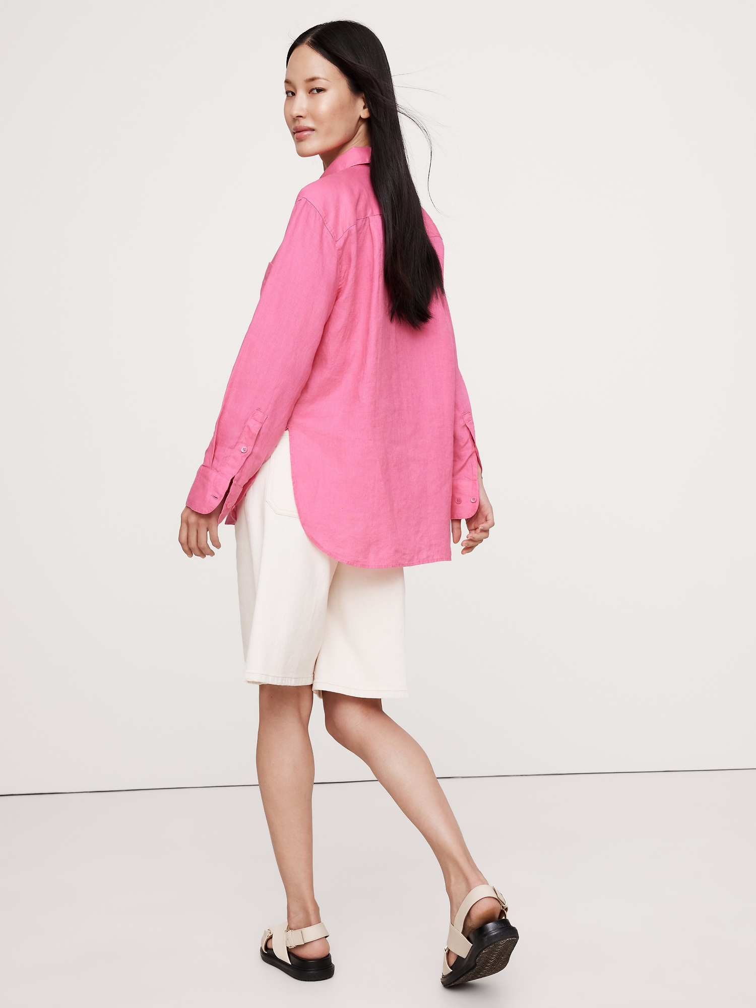 The Oversized Linen Shirt