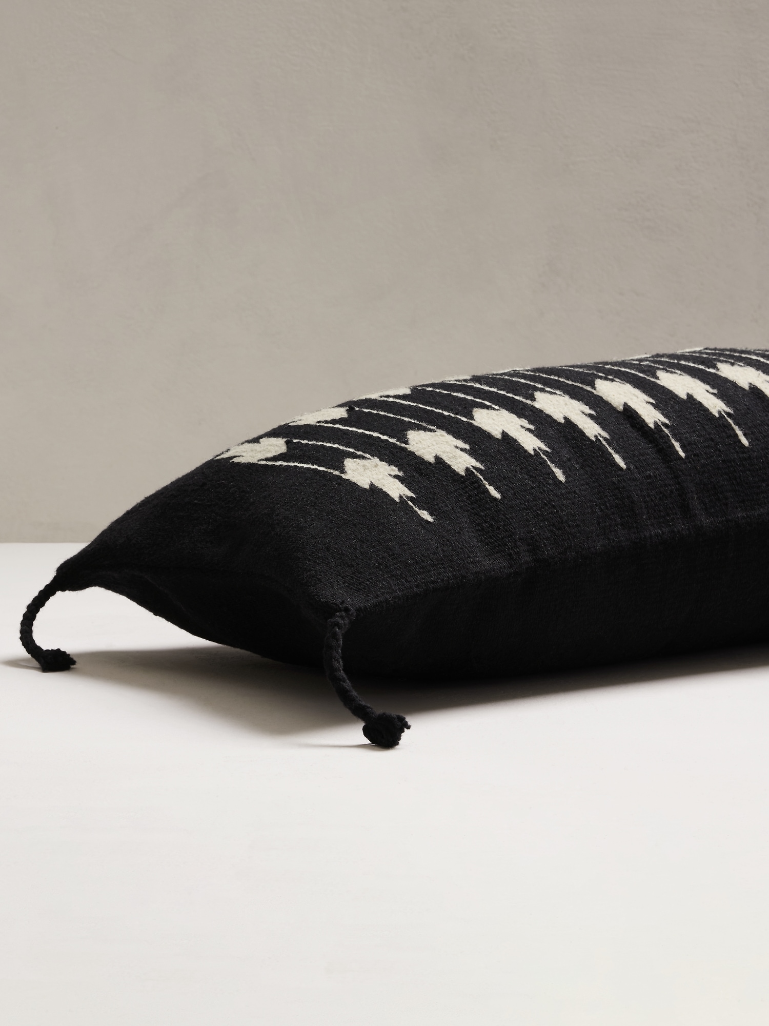 Nopal Pillow &#124 Coutume