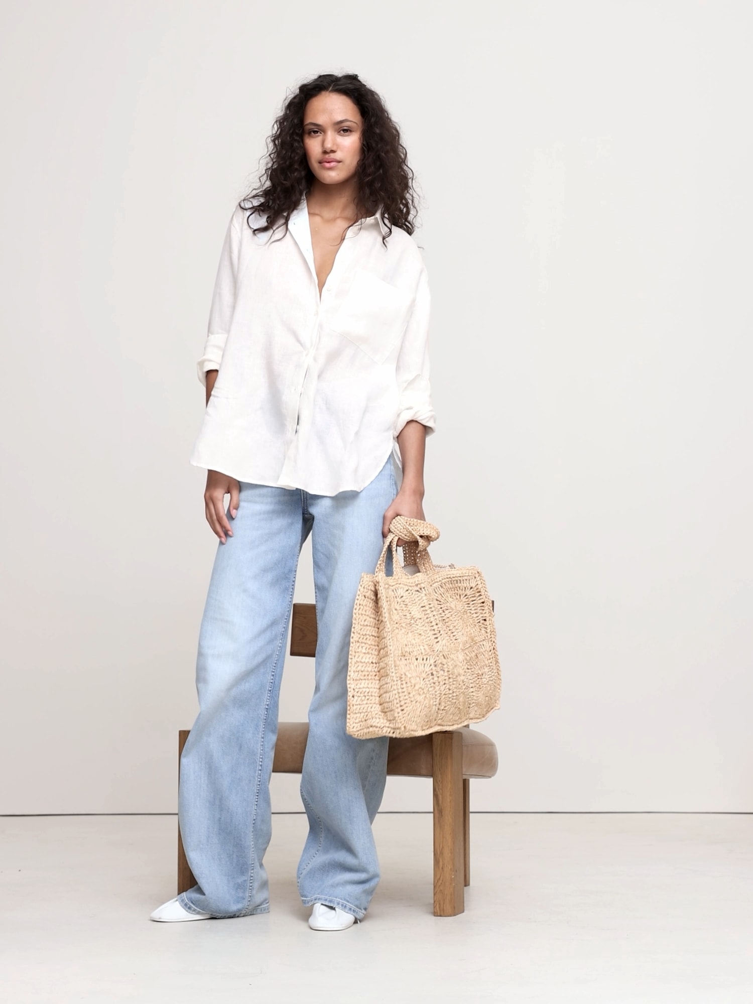 Image number 2 showing, The Oversized Linen Shirt