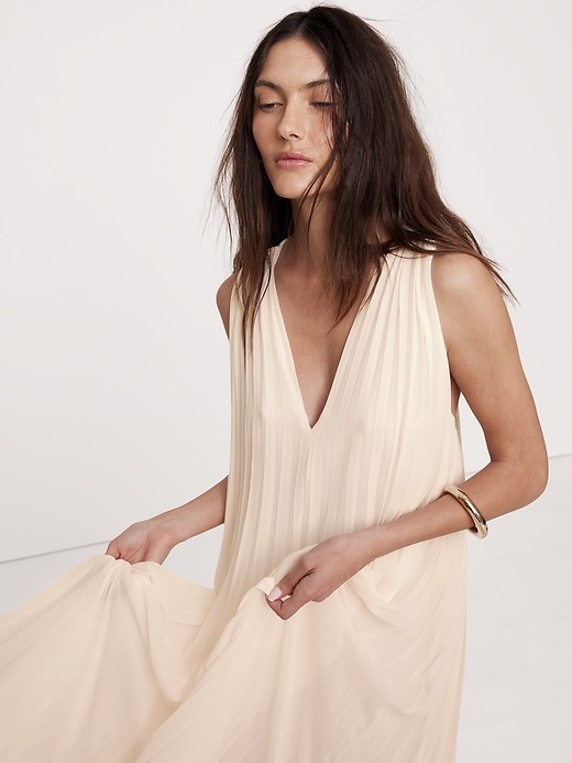 Pleated Georgette Open-Back Maxi Dress | Banana Republic
