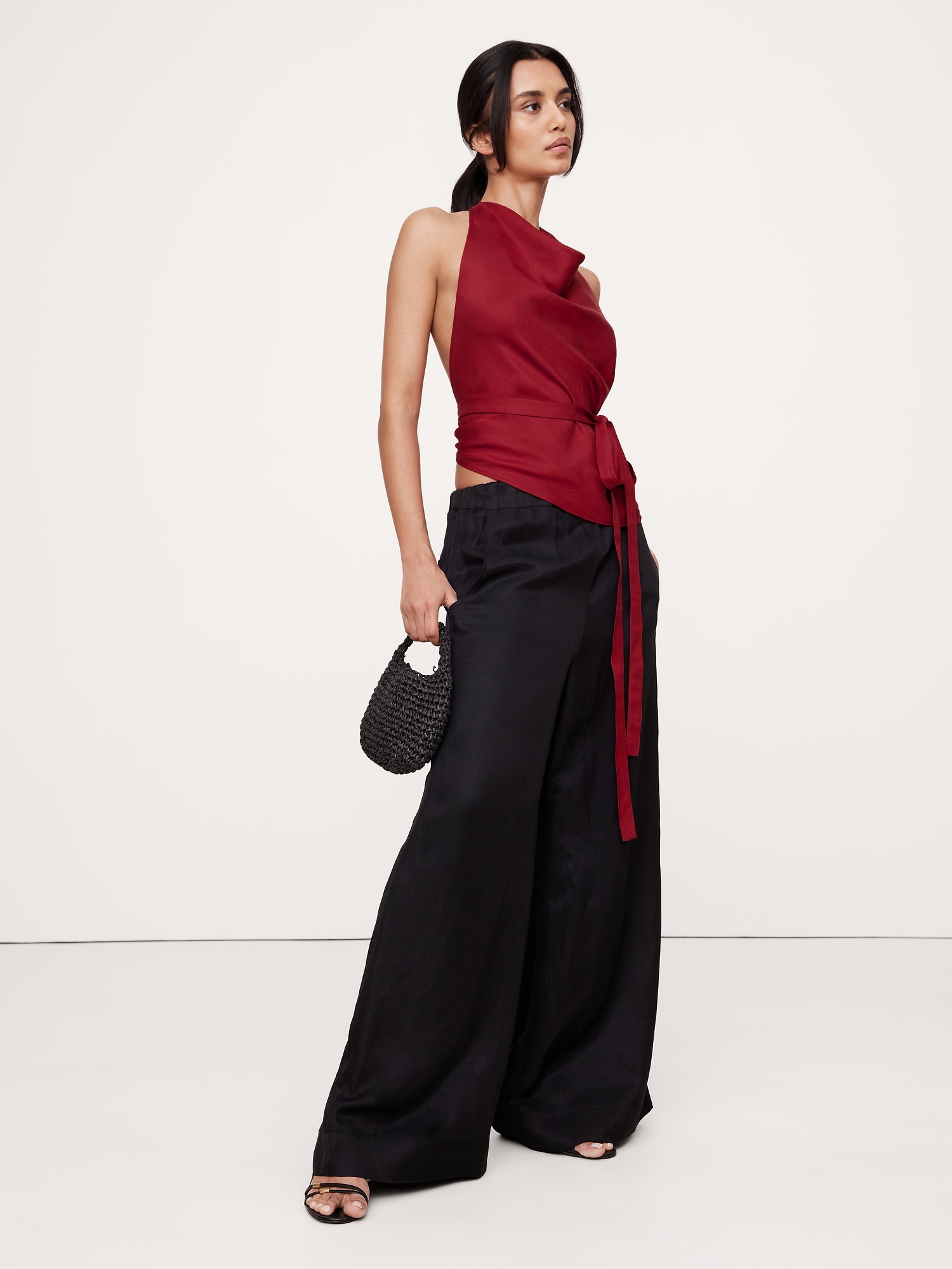 Viscose-Linen Open-Back Halter Top