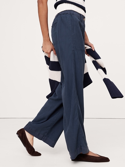 Super-Soft Soma Mid-Rise Wide-Leg Pant
