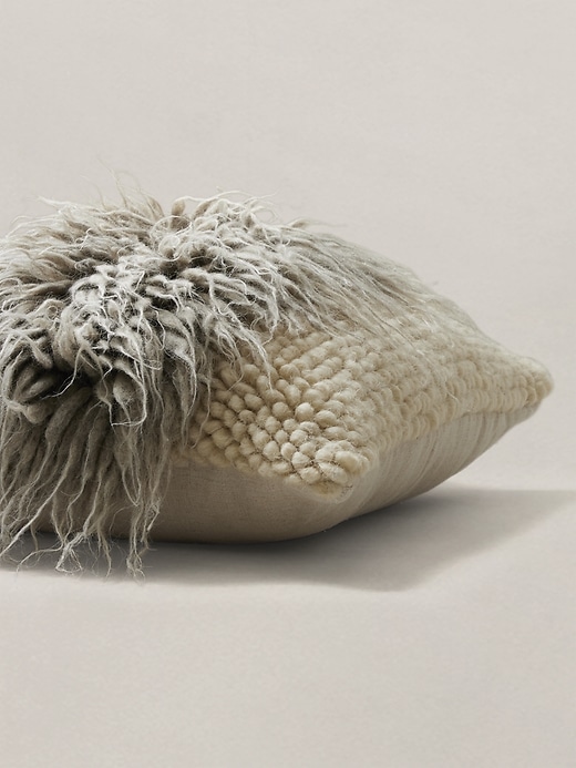 Lizhnyk Fuzzy Pillow