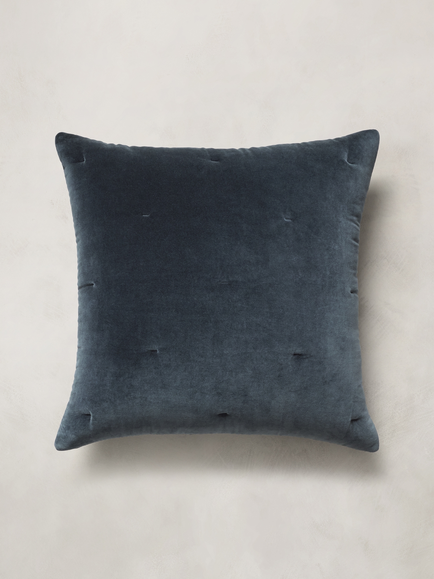 Image number 3 showing, Lofty Velvet Sham Set