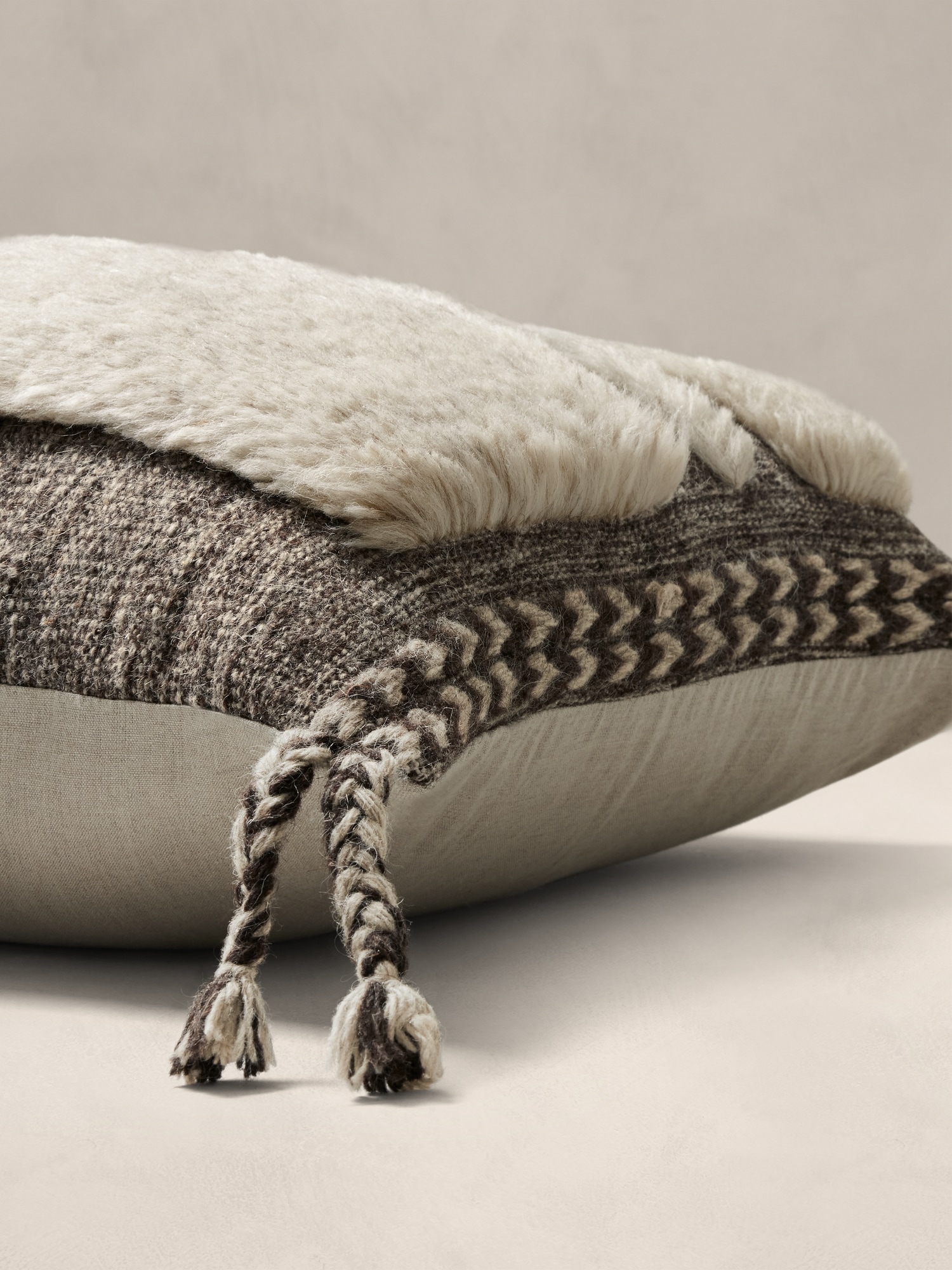 Echo Wool Pillow