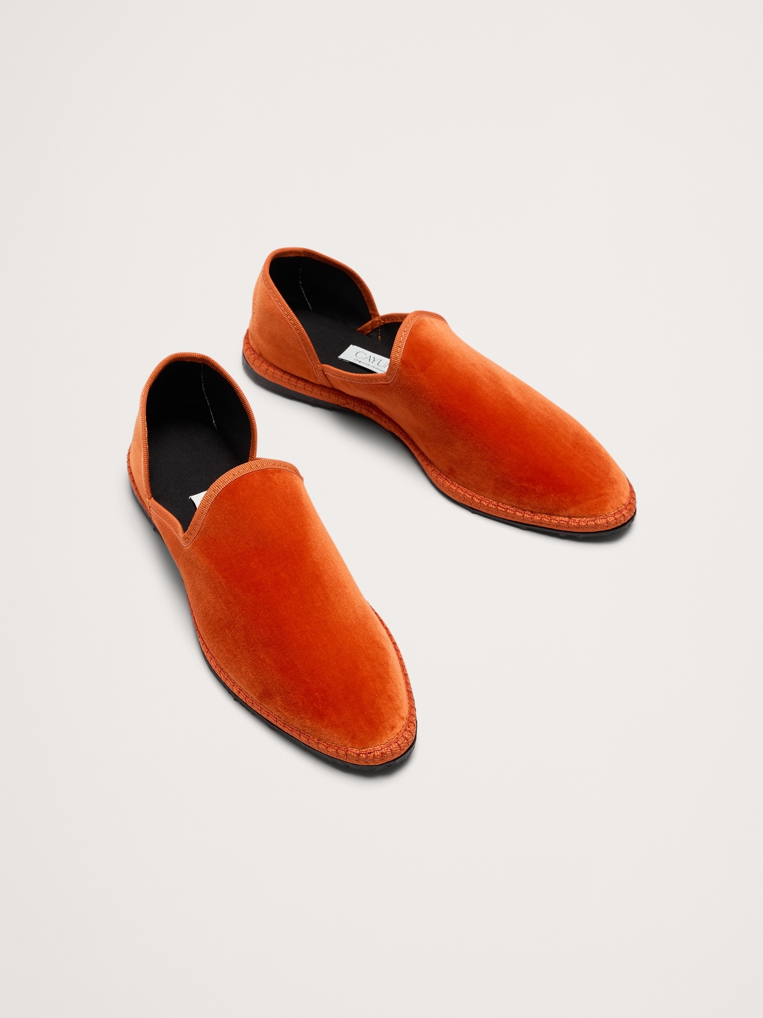 Figaro Flat by Cayumas