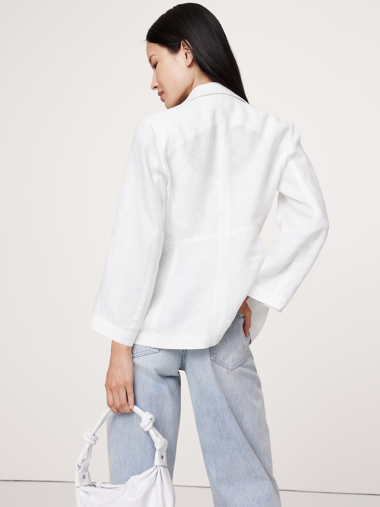 Slim Linen Blazer