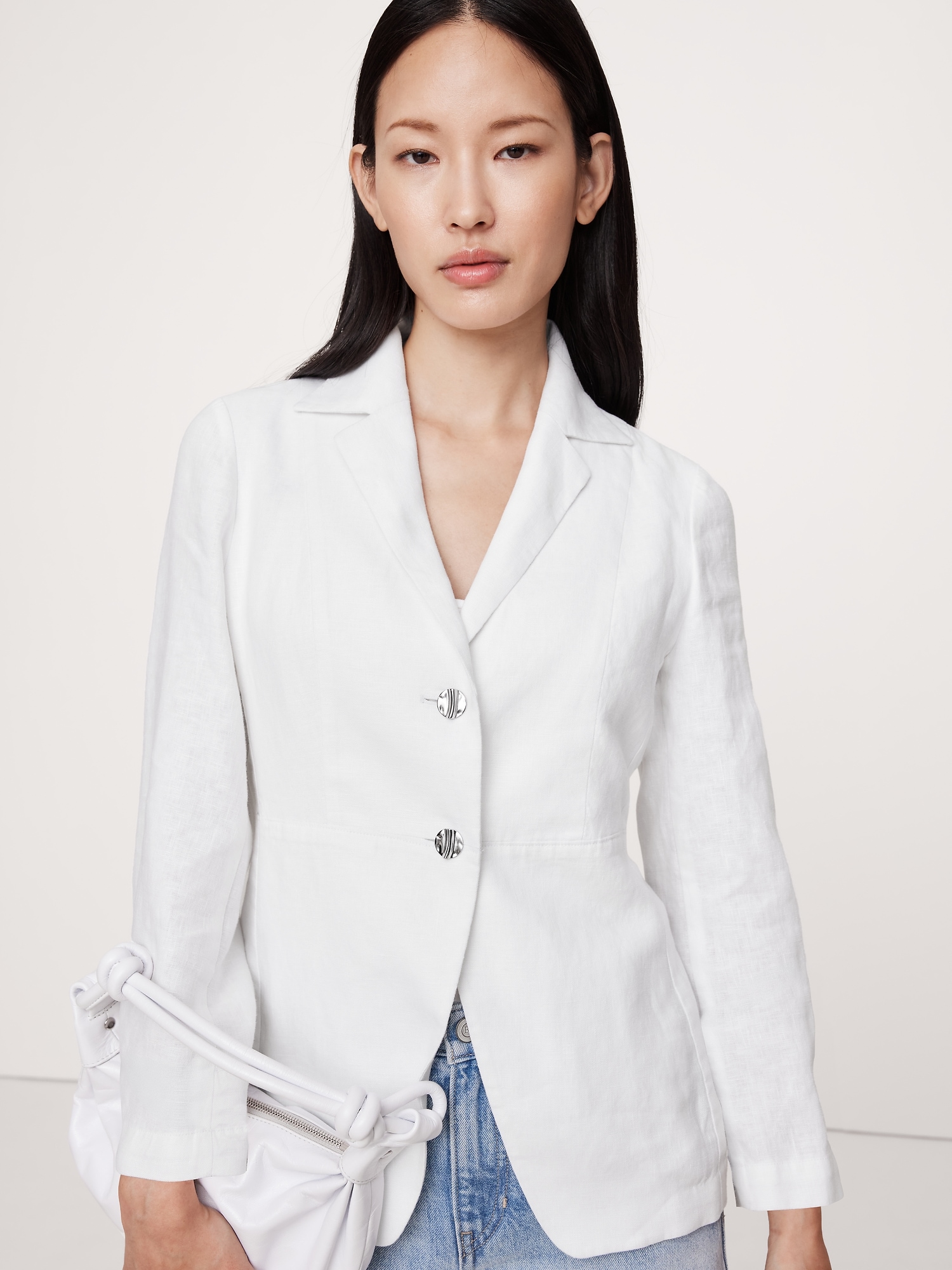 Slim Linen Blazer