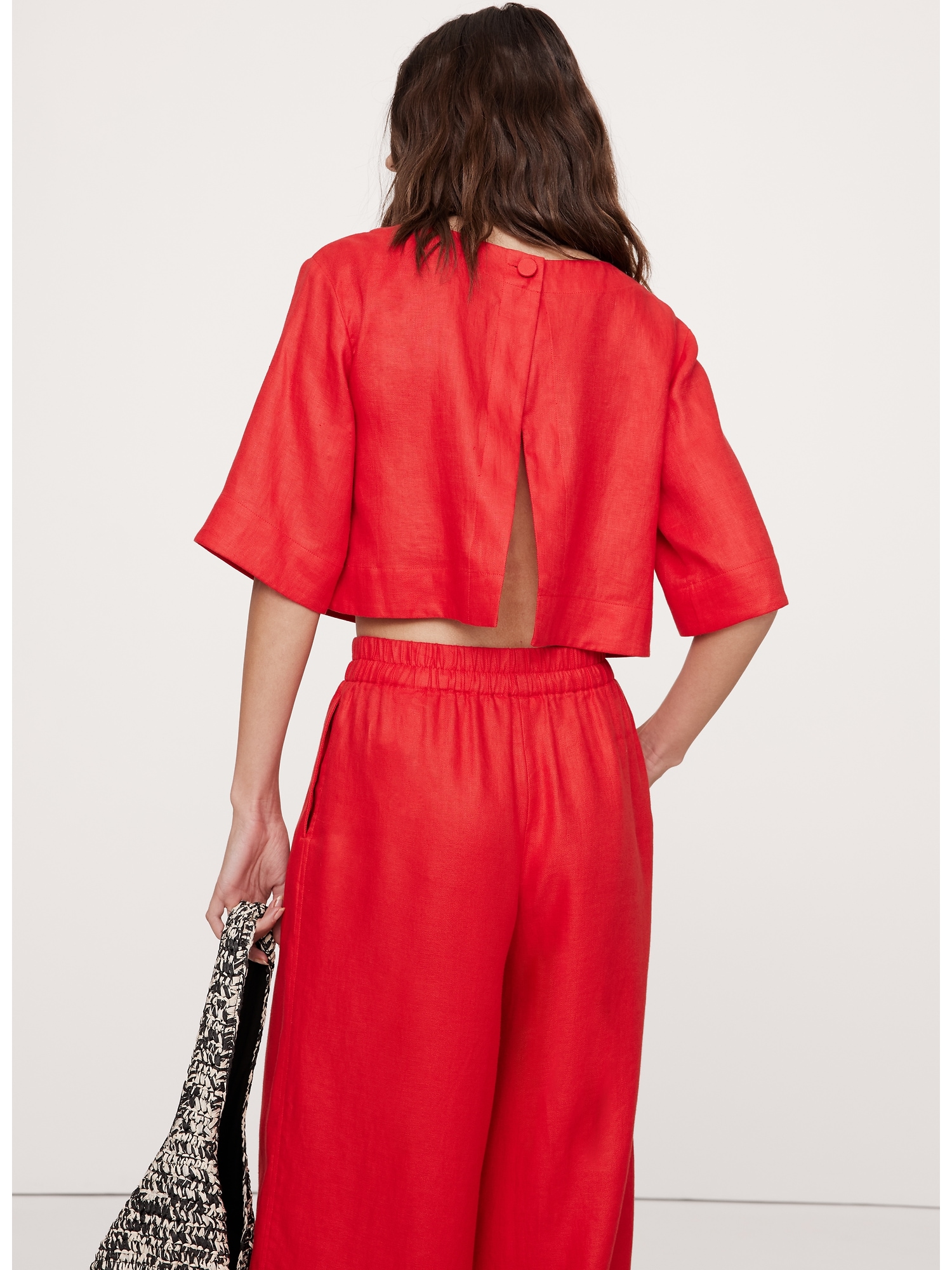 Linen Boat-Neck Cropped Top
