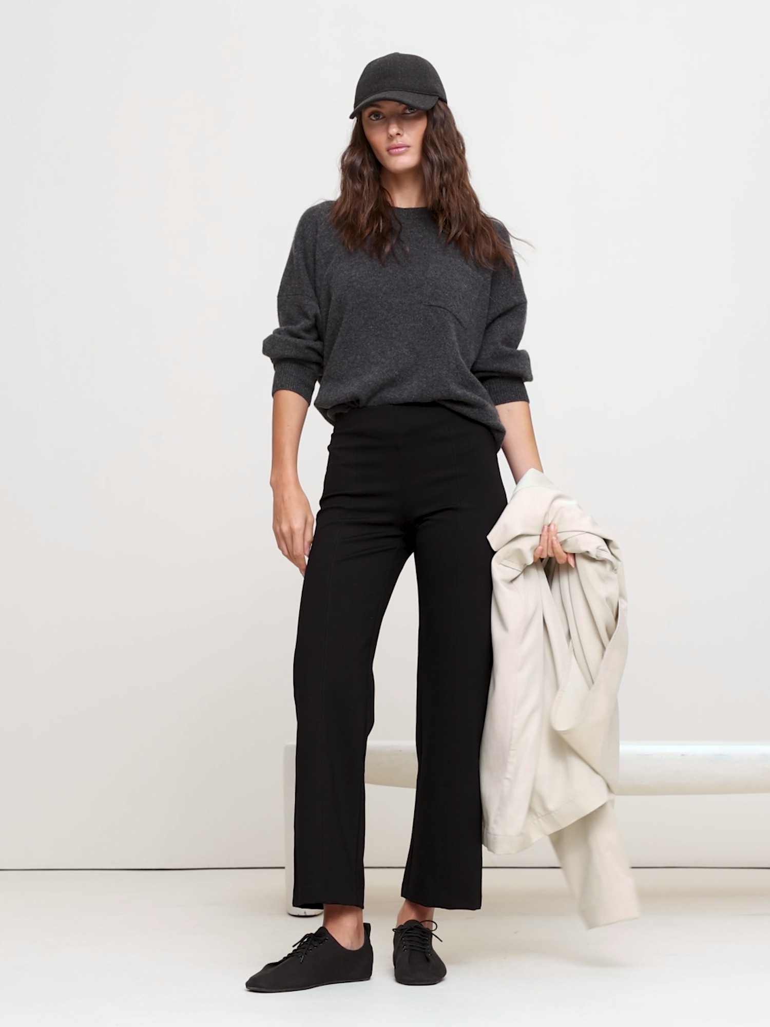 Женские брюки Banana Republic Straight Everywhere Ponte Ankle Pant, цвет: Чёрный — фото 5