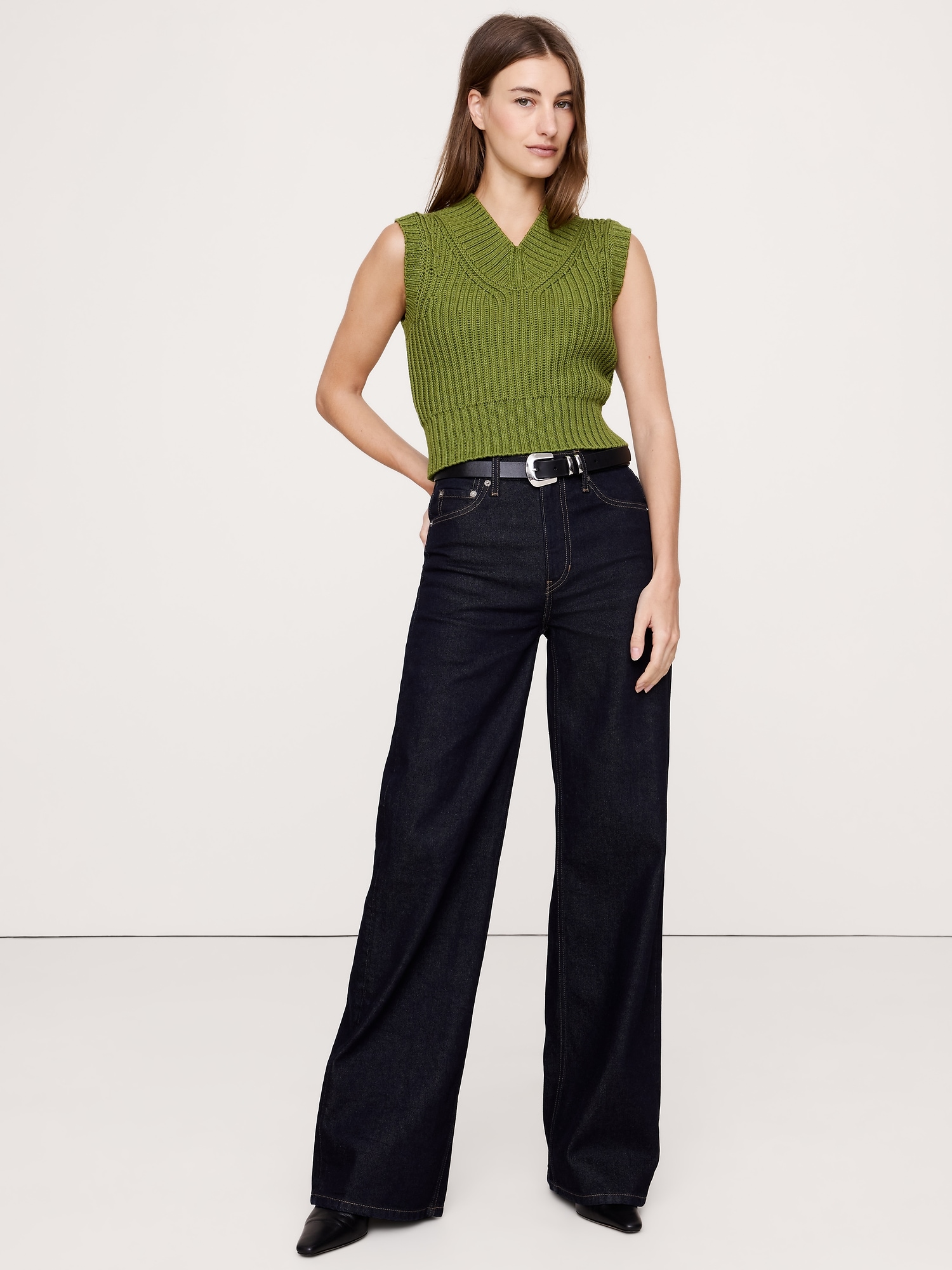 COTTON V-NECK CROPPED SWEATER VEST