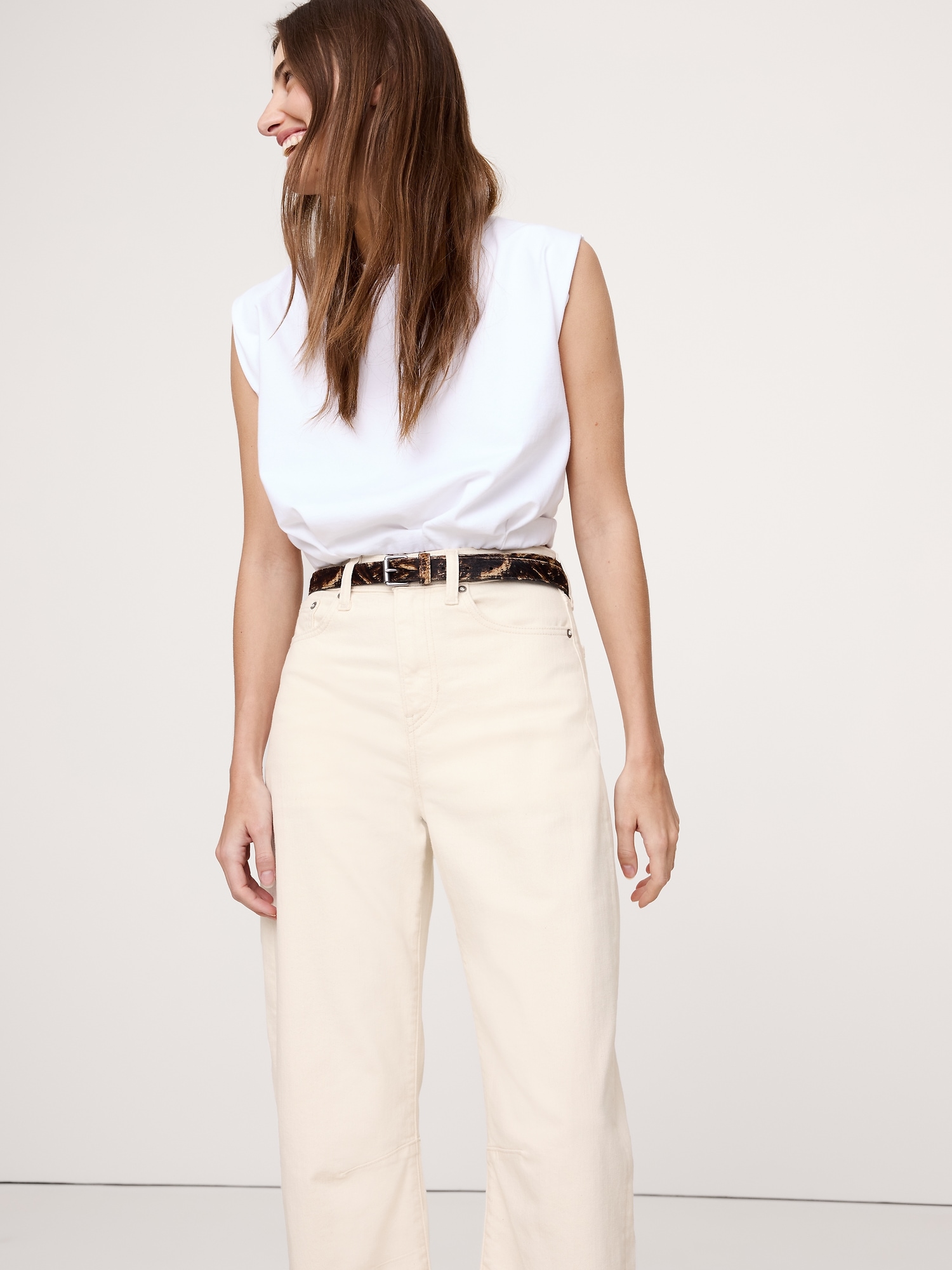 High-Rise Relaxed Barrel Ankle Jean