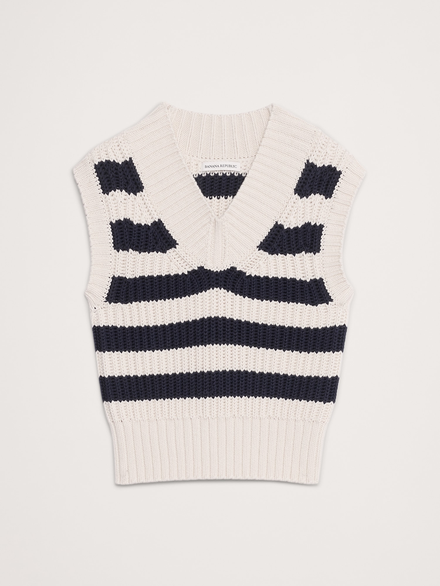 Image number 4 showing, COTTON V-NECK CROPPED SWEATER VEST