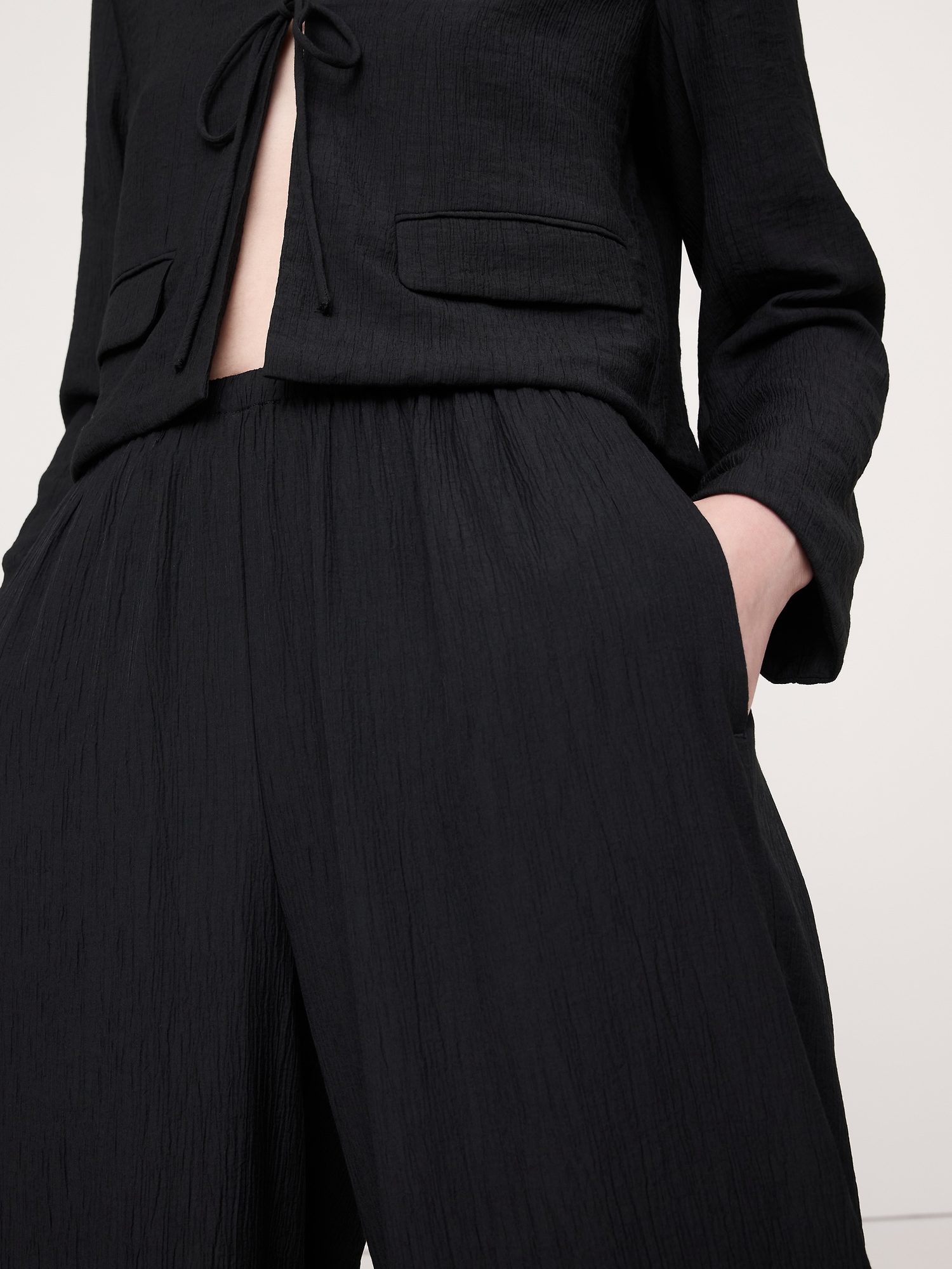 Pull-On Wide-Leg Crinkle Pant