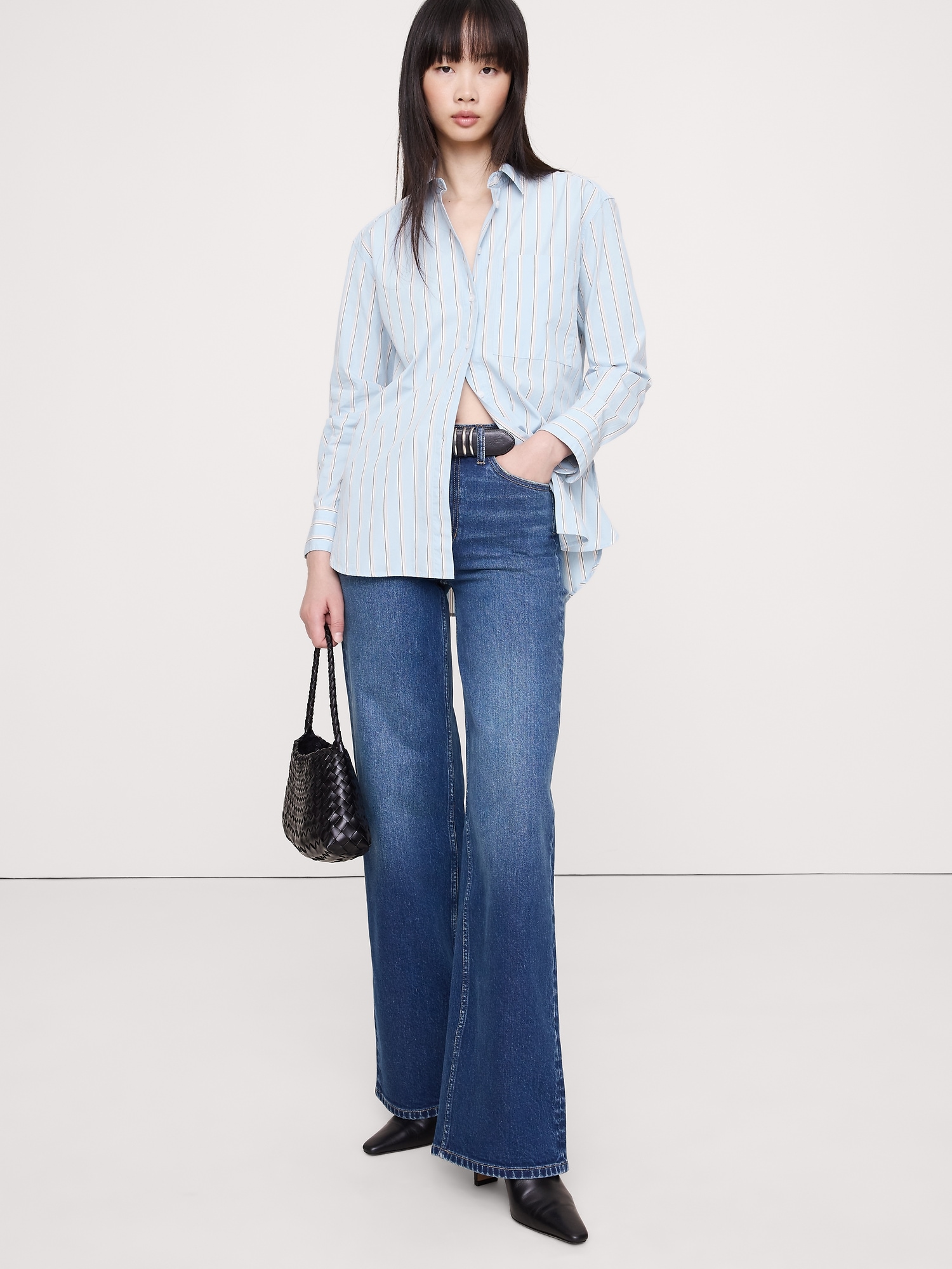 The Oversized Shirt - Light Blue Stripe