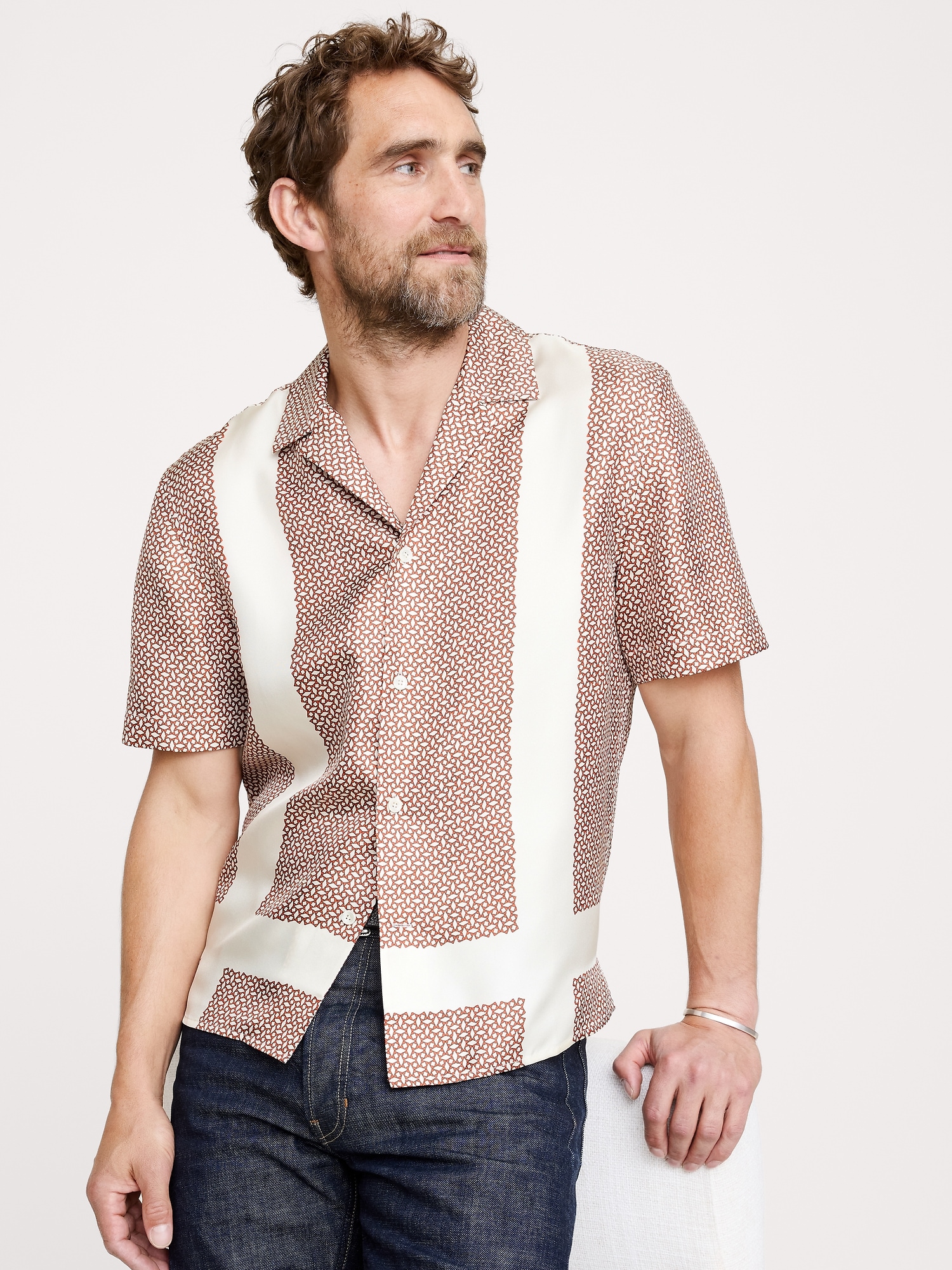 Standard-Fit Silk Resort Shirt - Burgundy Red Texture