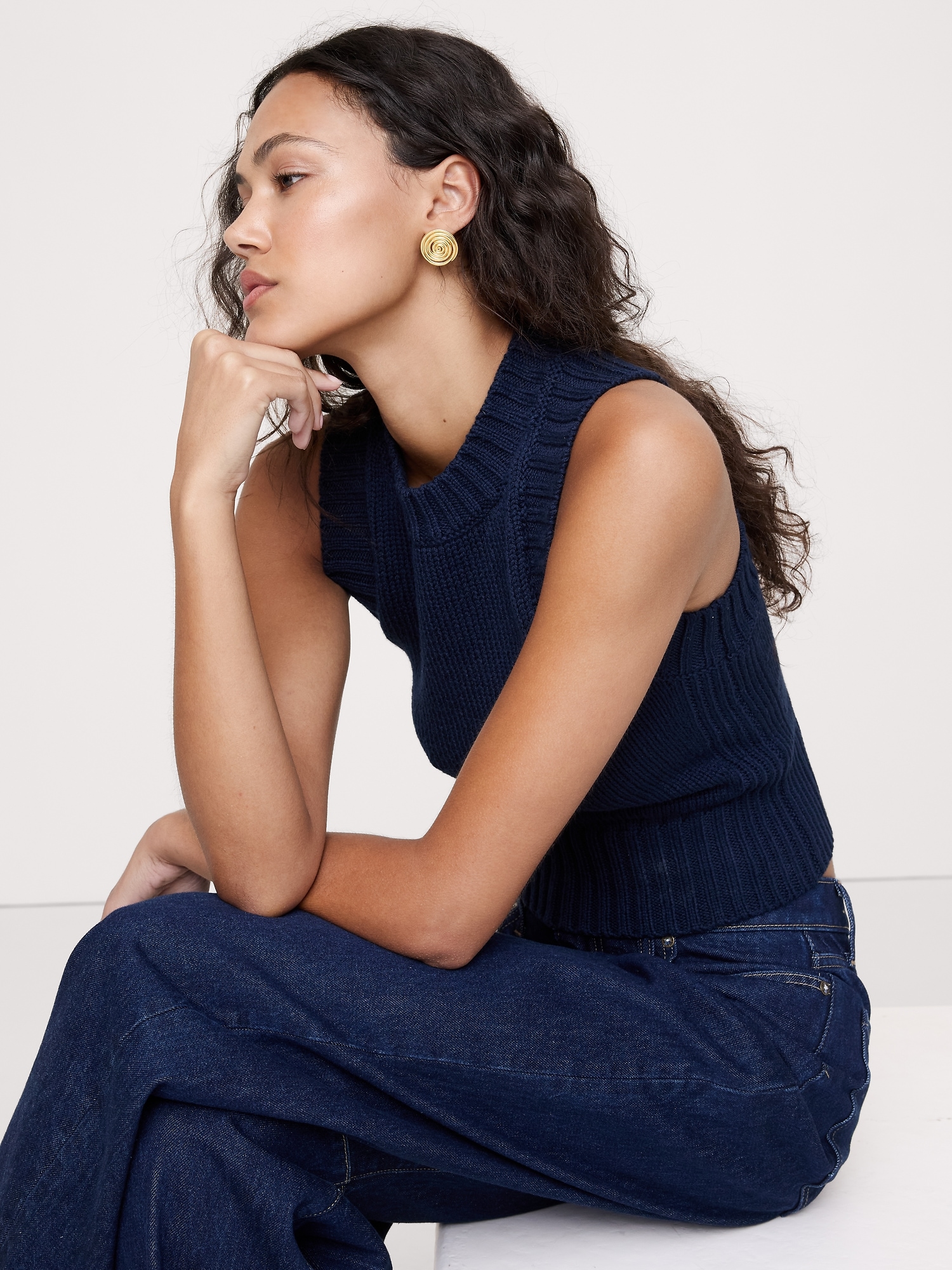 Image number 2 showing, Spiral Earrings by Anni Lu