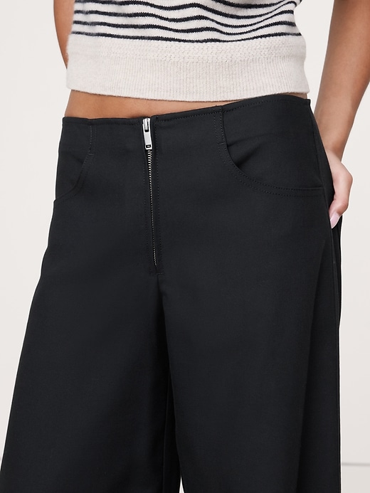 Mid-Rise Wide Leg Zip-Front Pant