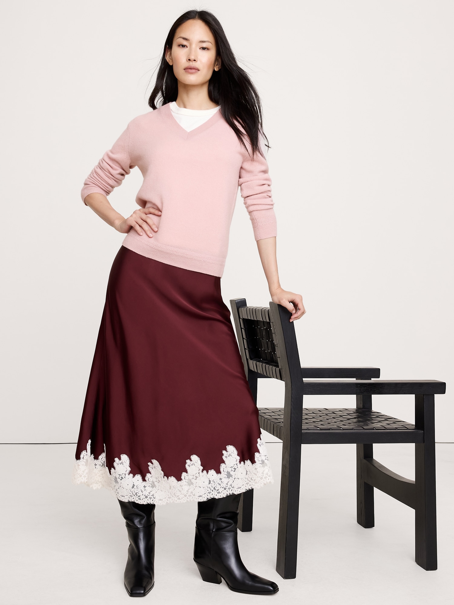 Image number 3 showing, Lightweight Cashmere V-Neck Sweater