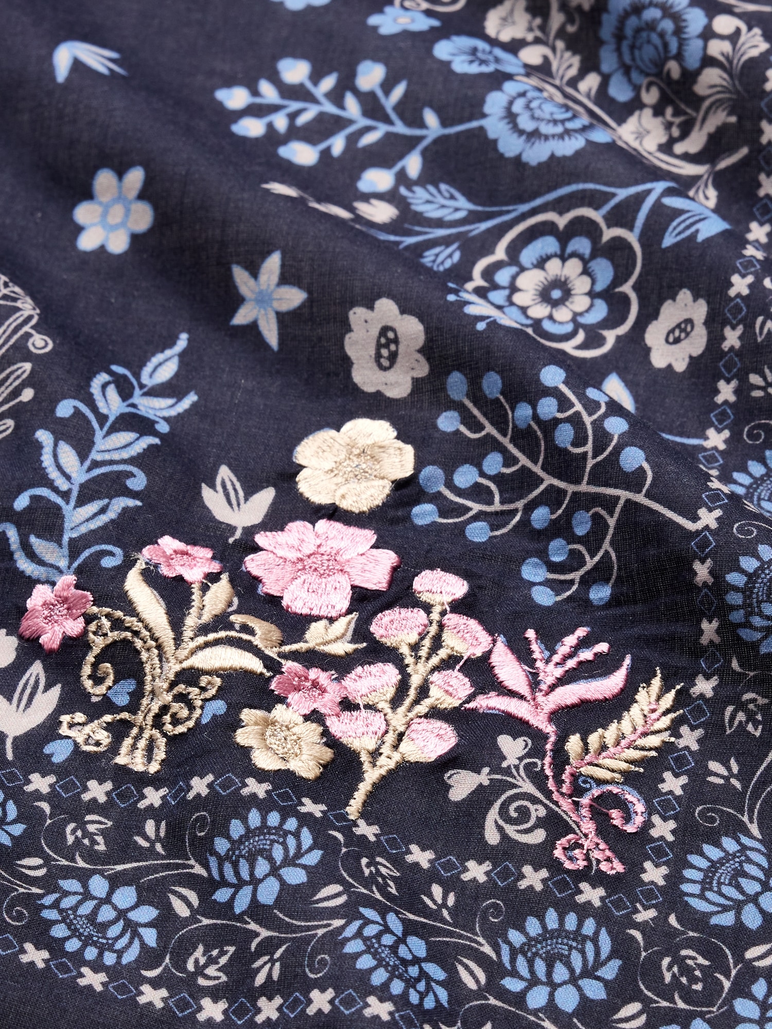 Image number 8 showing, Embroidered Cotton Scarf by Vismaya