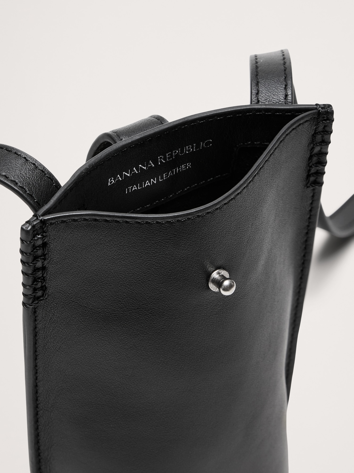 Image number 5 showing, Italian Leather Crossbody Pouch