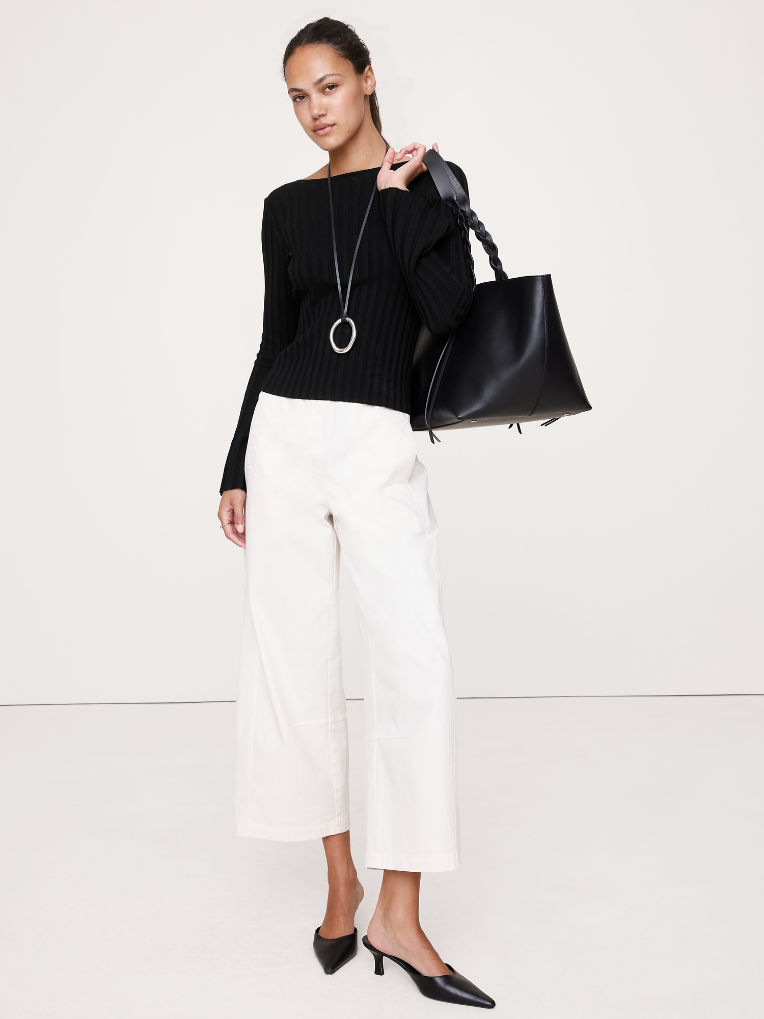 SCULPTED RIBBED BACKLESS TOP