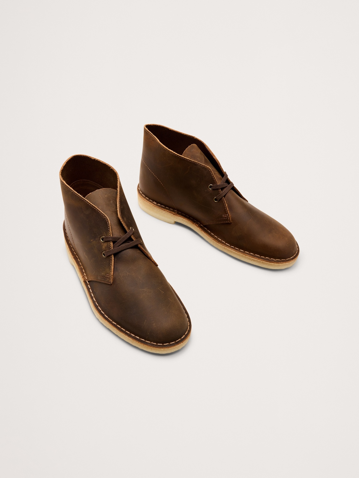 Мужские ботинки Banana Republic Desert Boot by Clark's Originals, цвет: Коричневый кожаный — фото 2