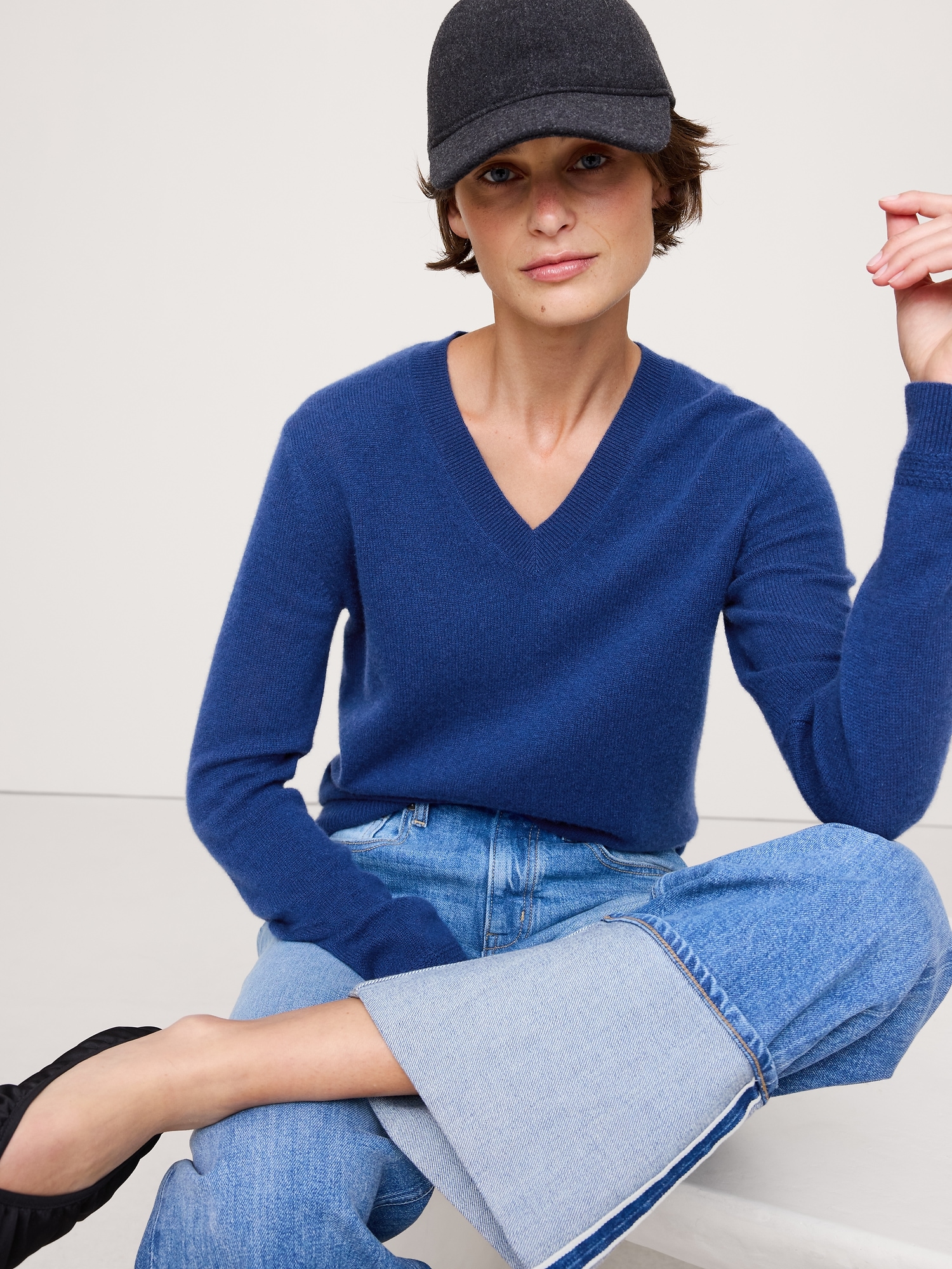 Image number 3 showing, Lightweight Cashmere V-Neck Sweater