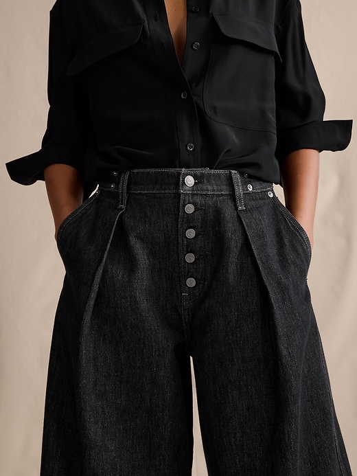 Mid-Rise Loose Pleated Ankle Jean
