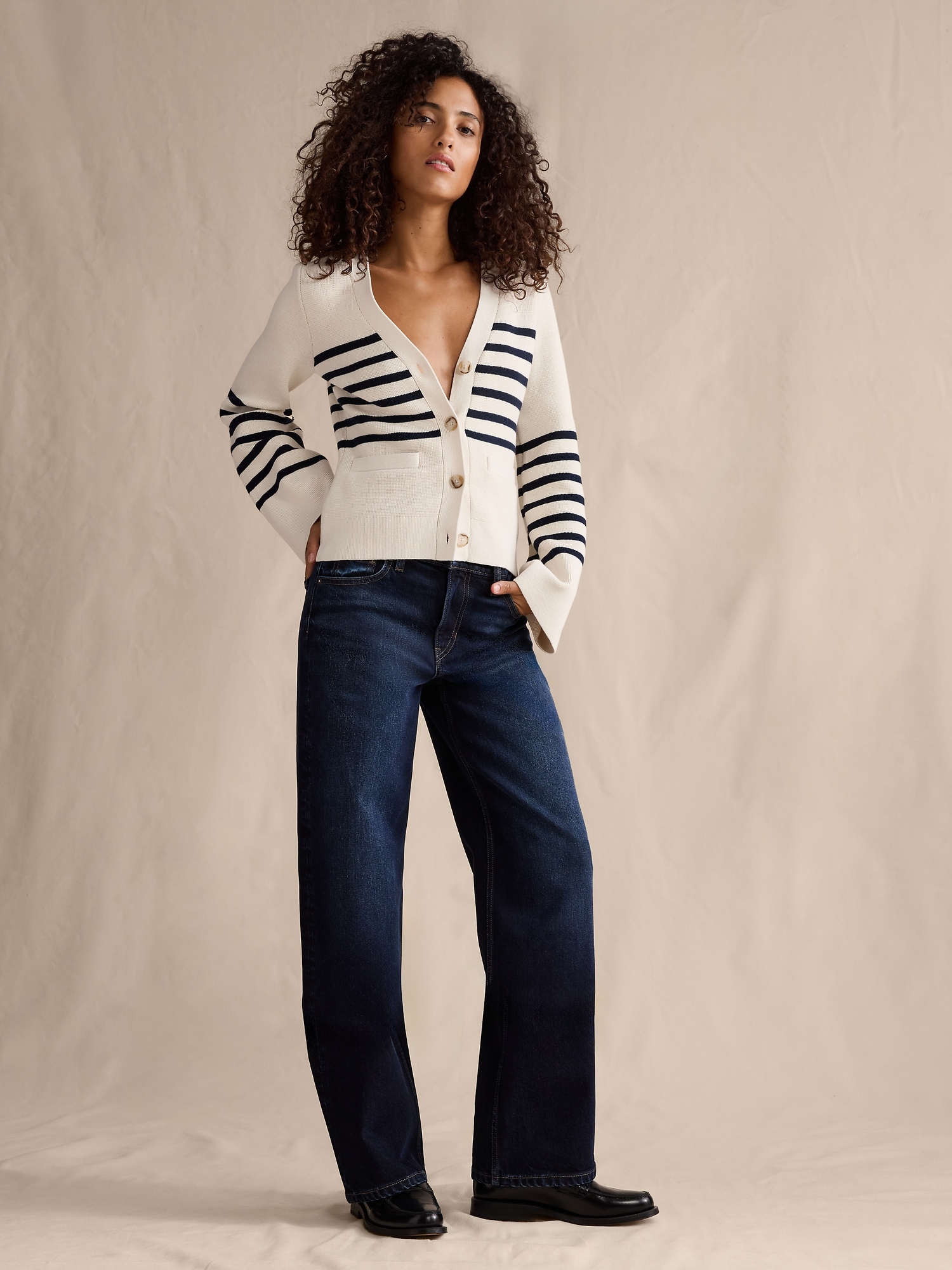 Mid-Rise 90s Loose Jean - Dark Wash