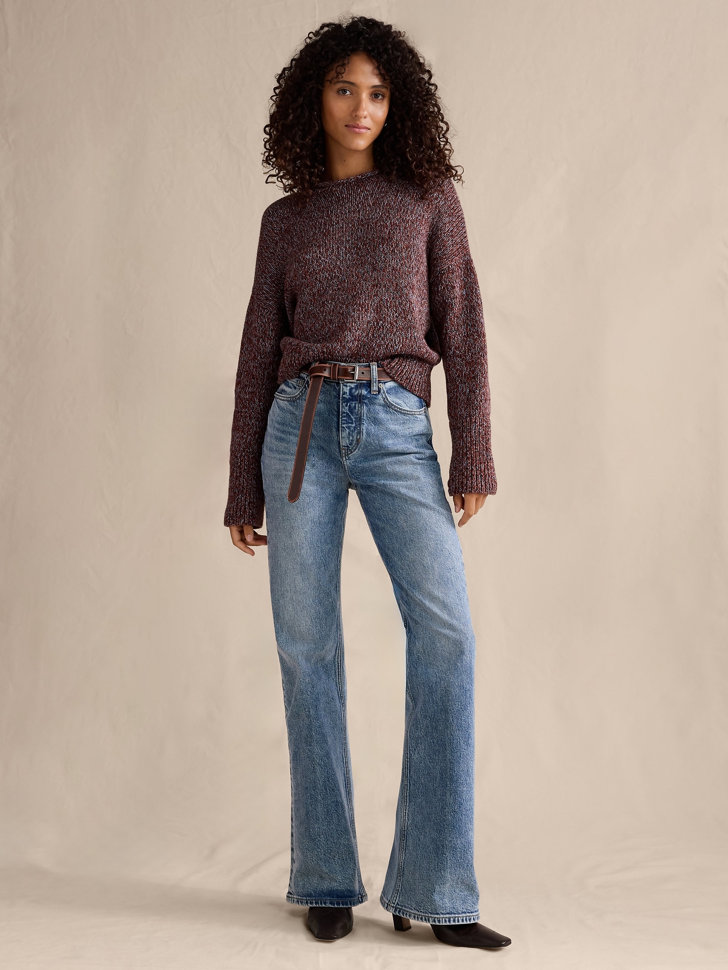 HIGH-RISE BOOTCUT JEAN