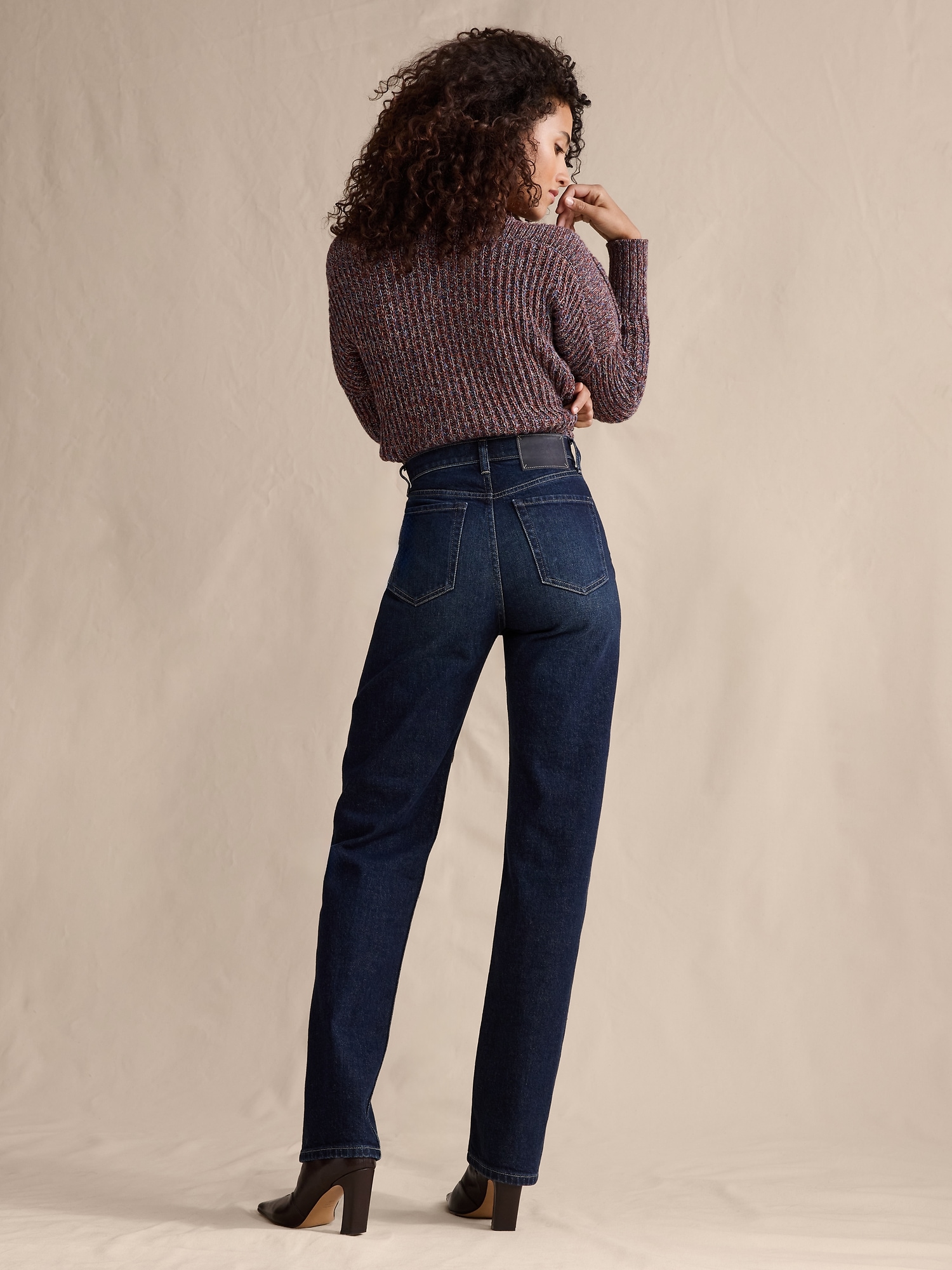 Image number 6 showing, HIGH-RISE 90S STRAIGHT JEAN
