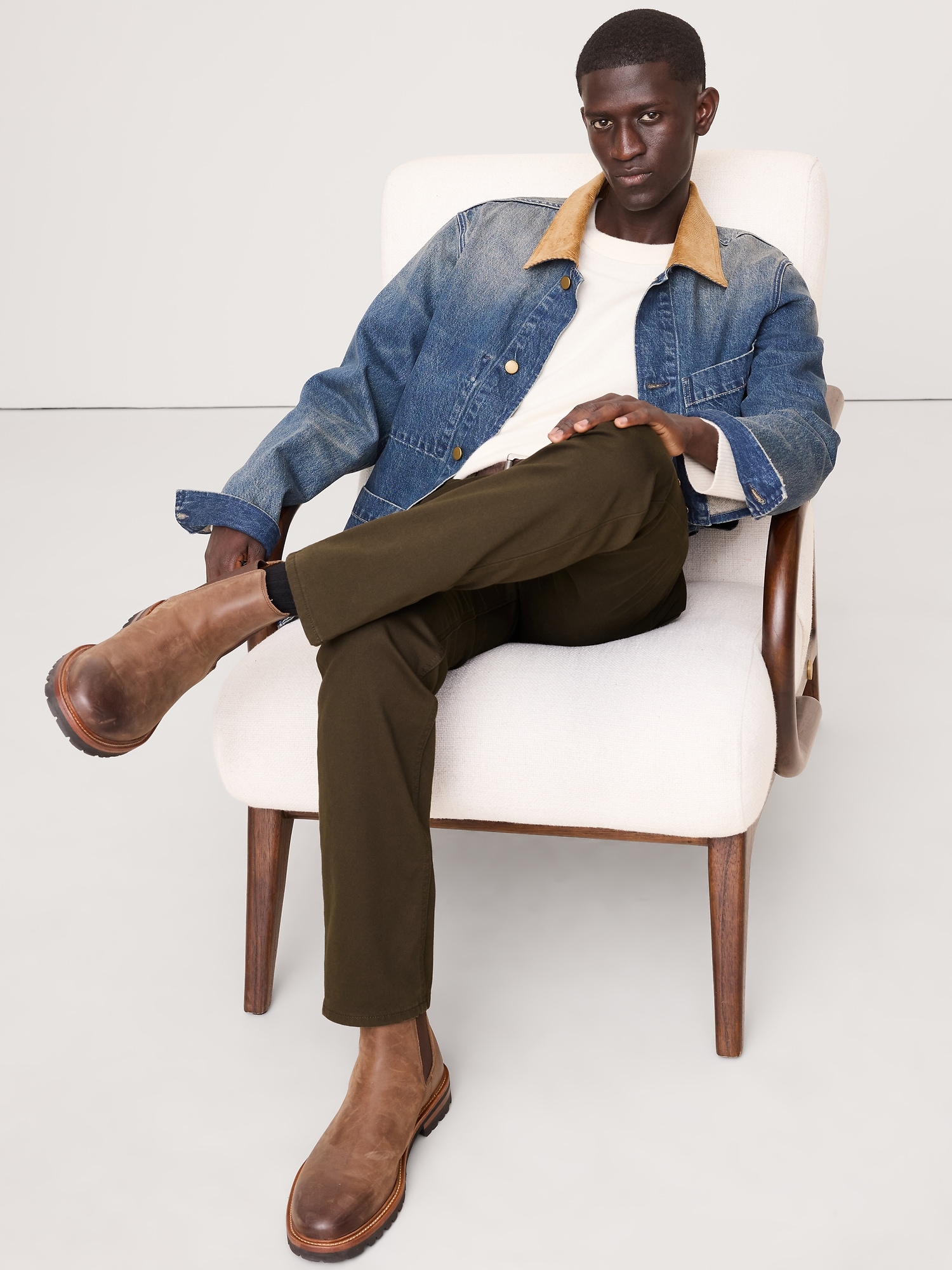 Slim Traveler Pant - Brown