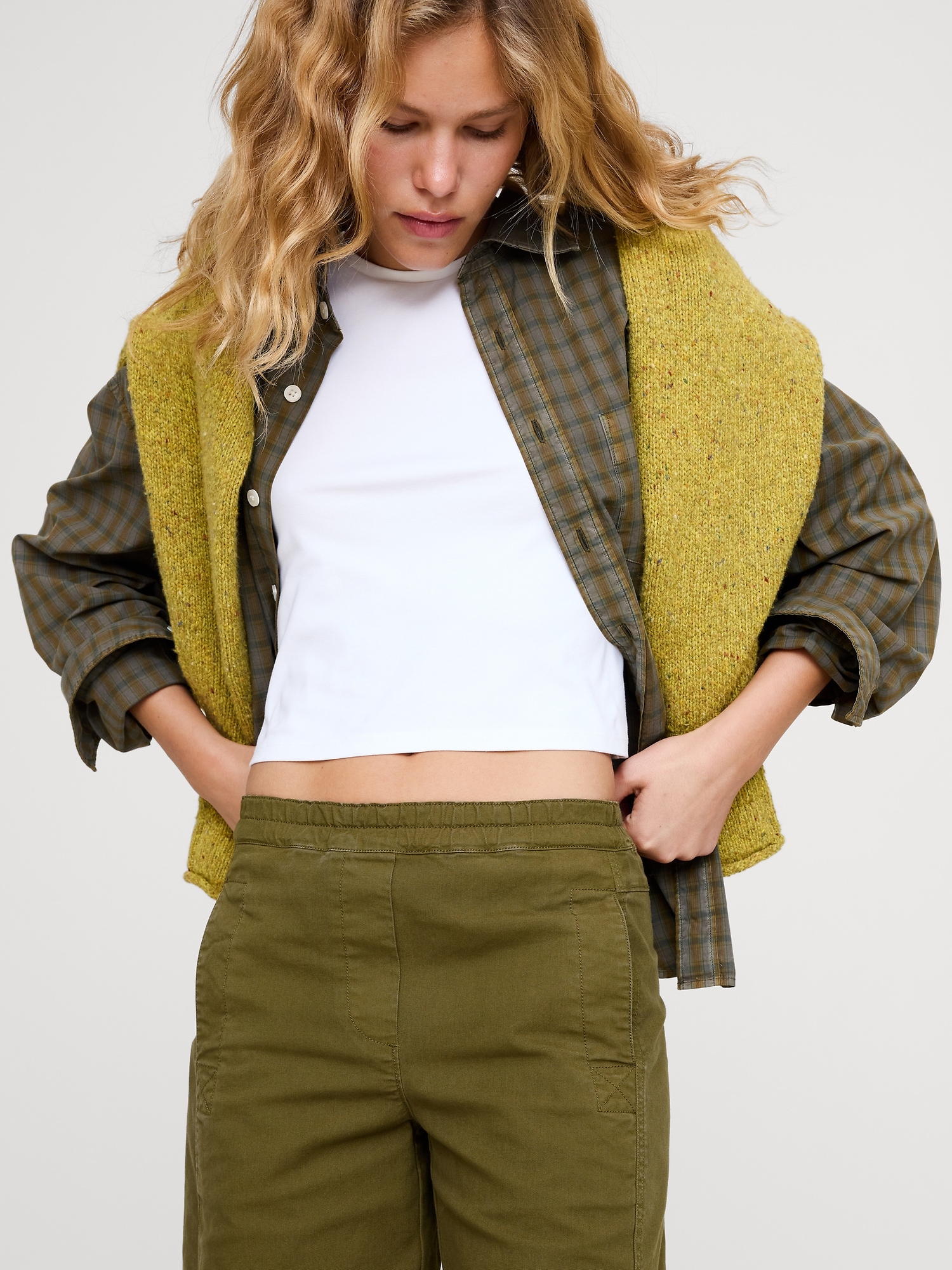 Image number 7 showing, Mid-Rise Relaxed Painter Pull-On Pant