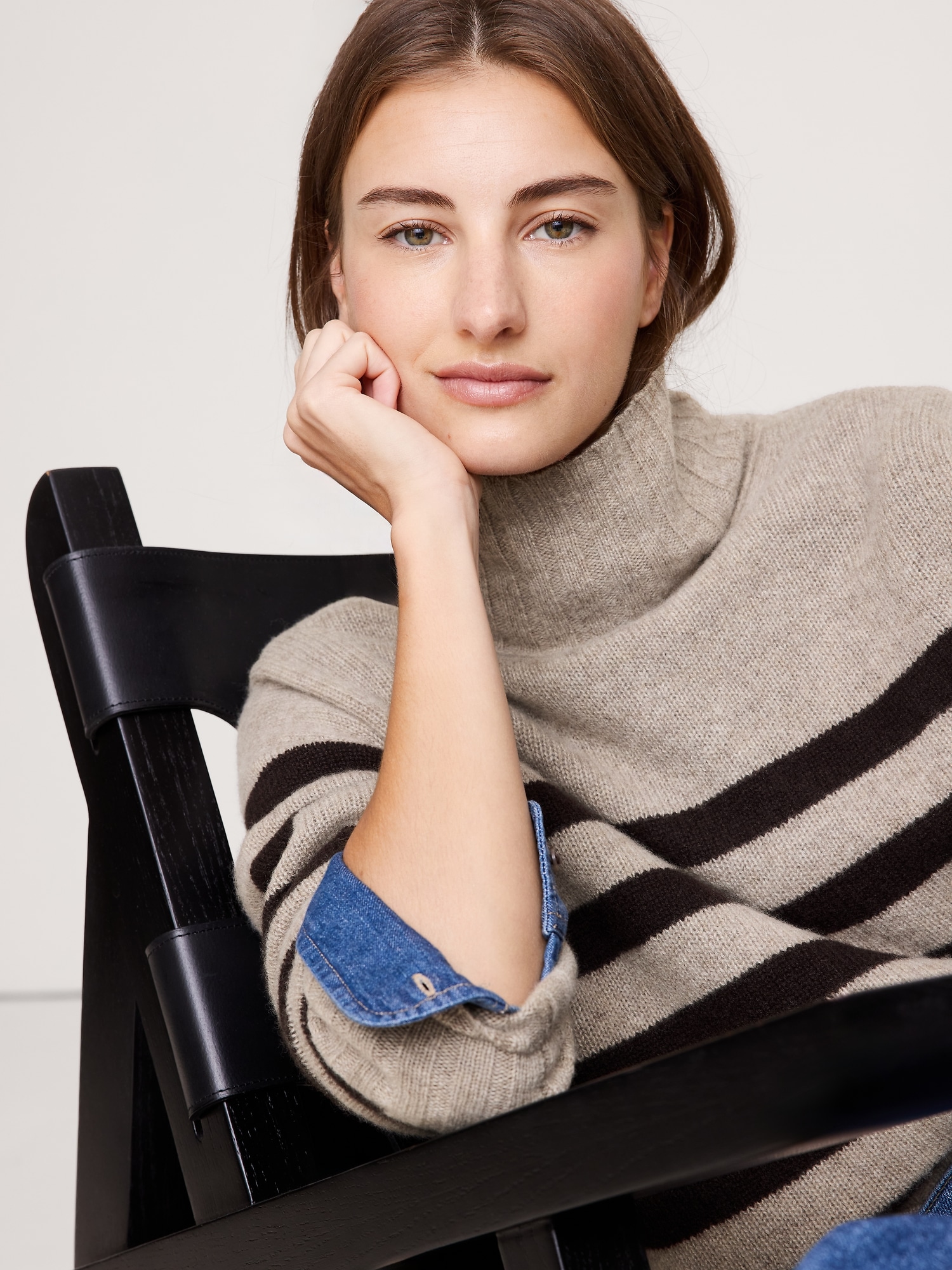 Image number 3 showing, Oversized Cashmere Turtleneck Sweater