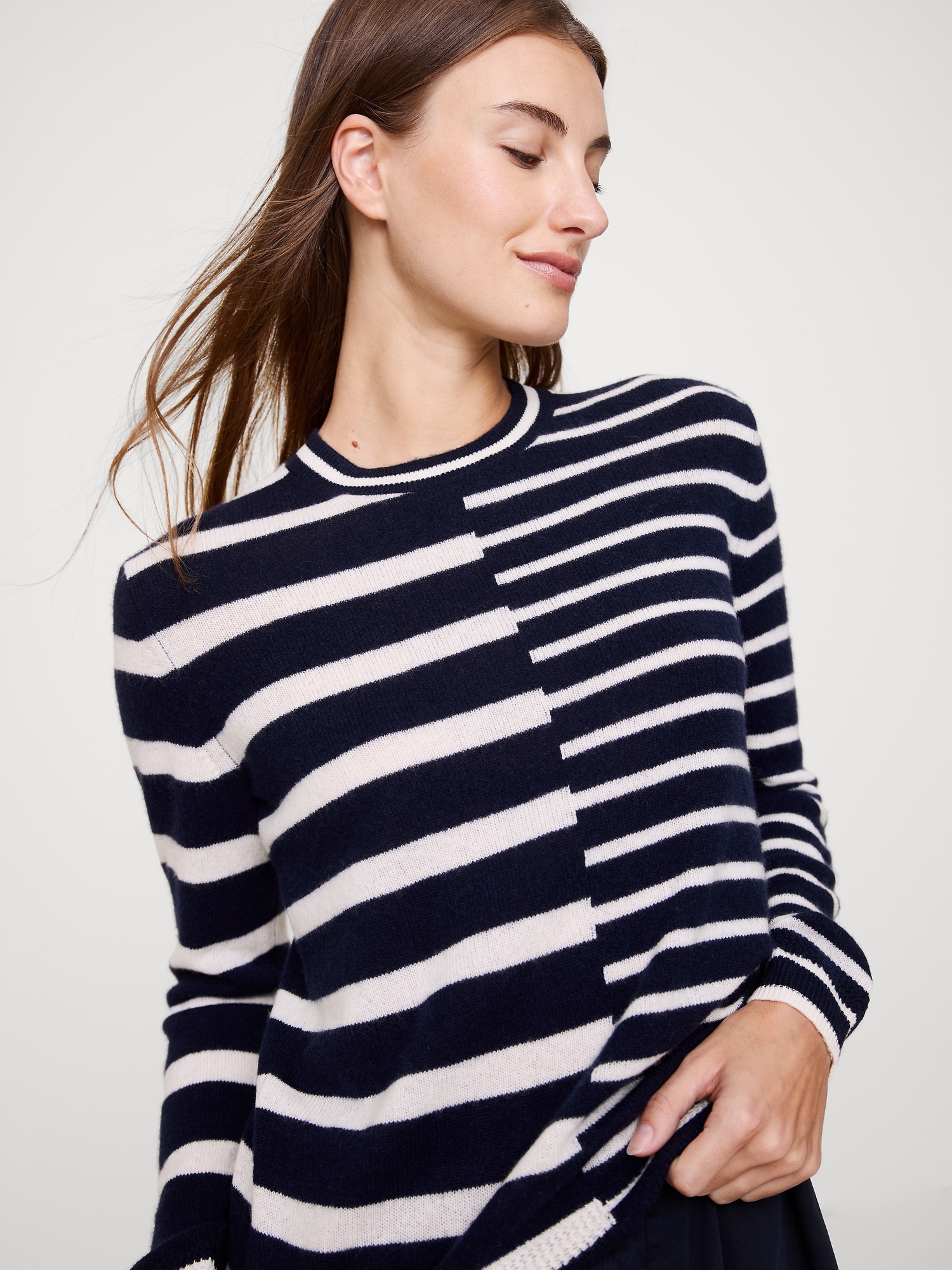 Image number 3 showing, Lightweight Cashmere Crew-Neck Sweater