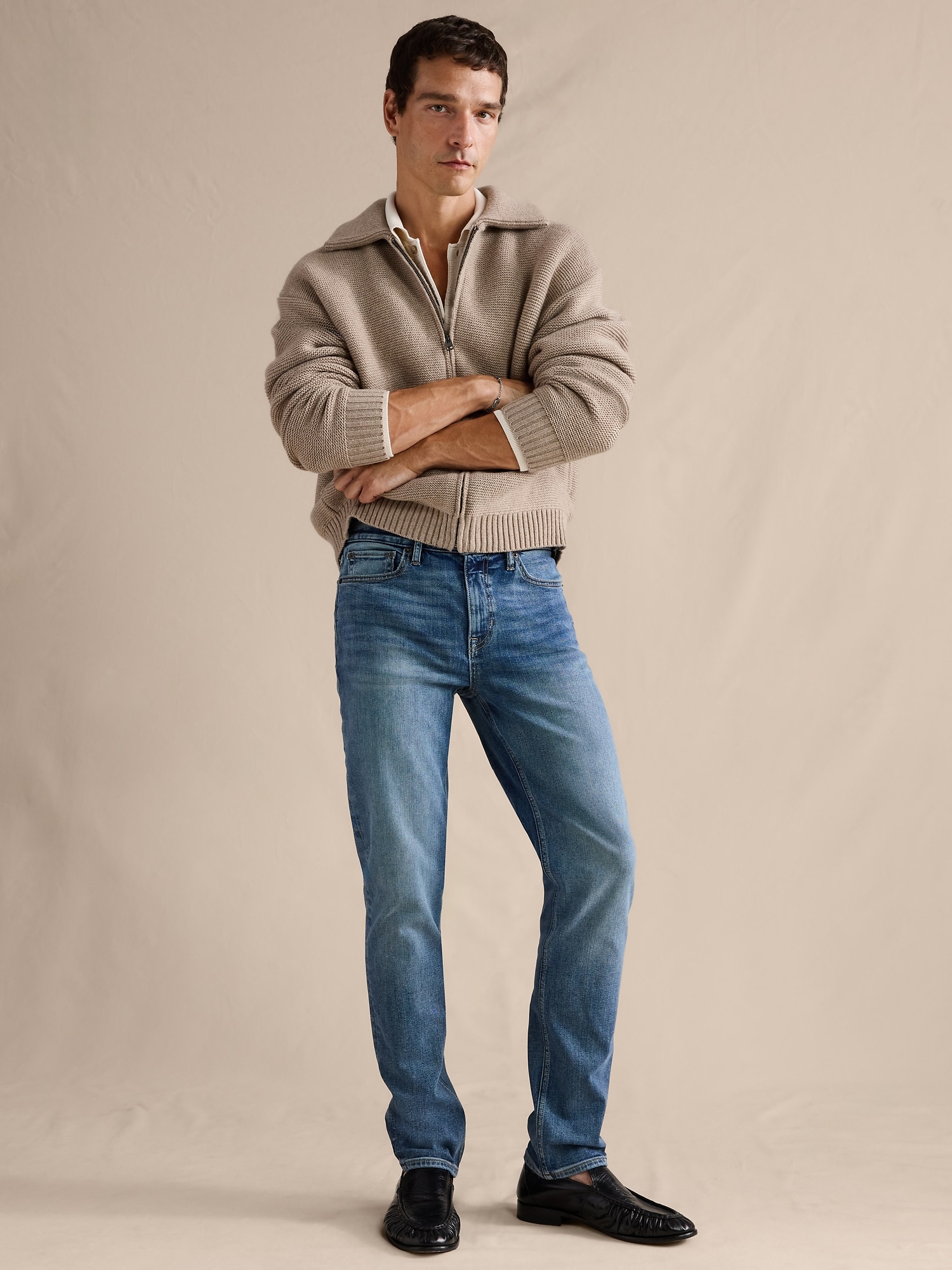 SLIM LUXE TRAVELER JEAN - Vintage Medium Wash