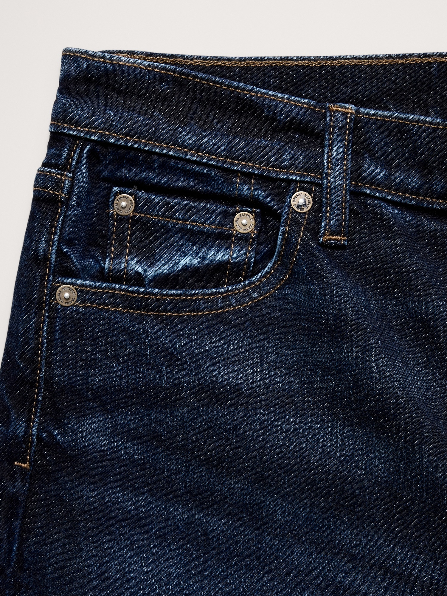Женские джинсы Banana Republic Mid-Rise 90s Classic Relaxed Jean, цвет: Тёмная варка — фото 6