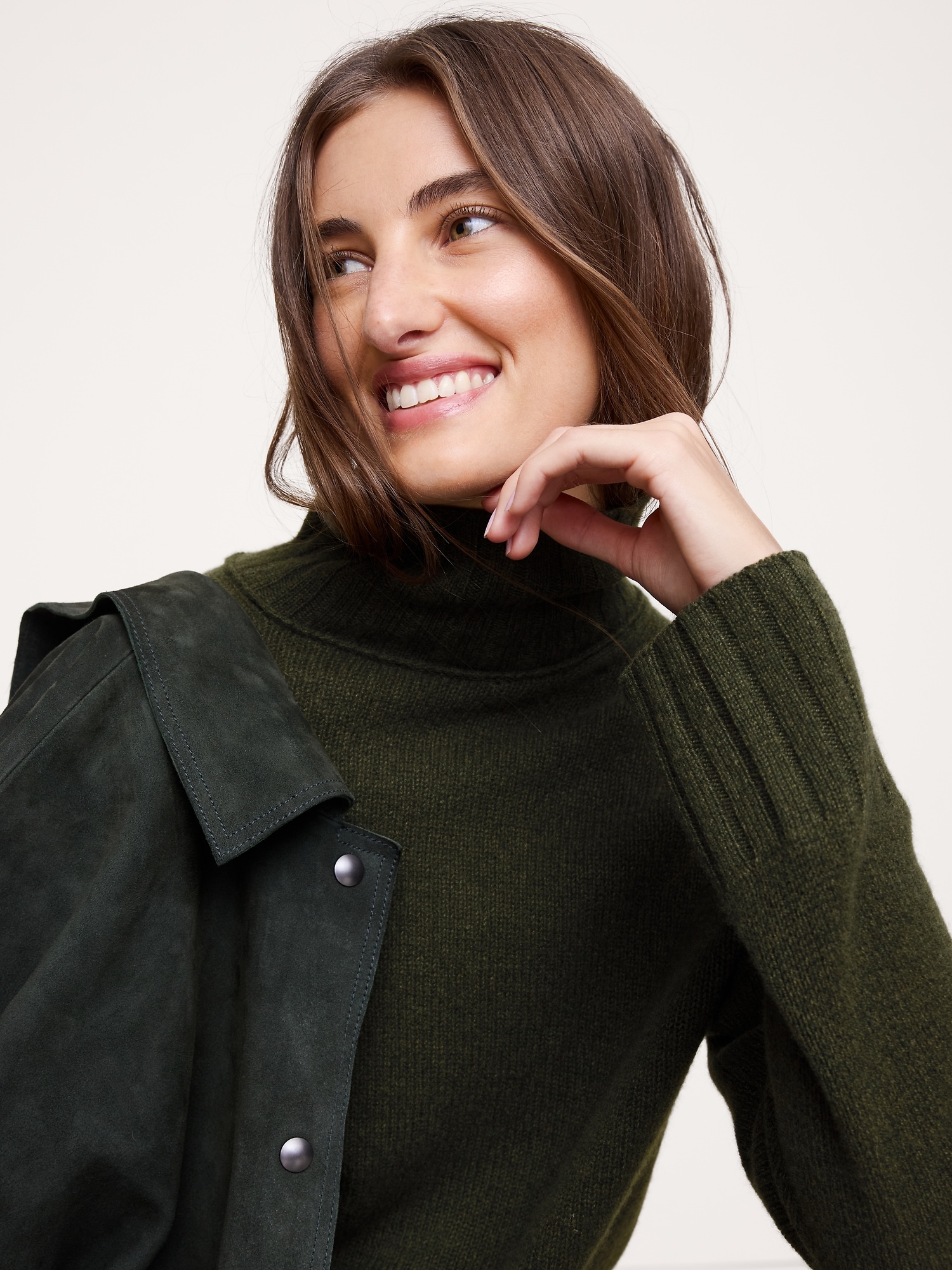 Image number 4 showing, Oversized Cashmere Turtleneck Sweater