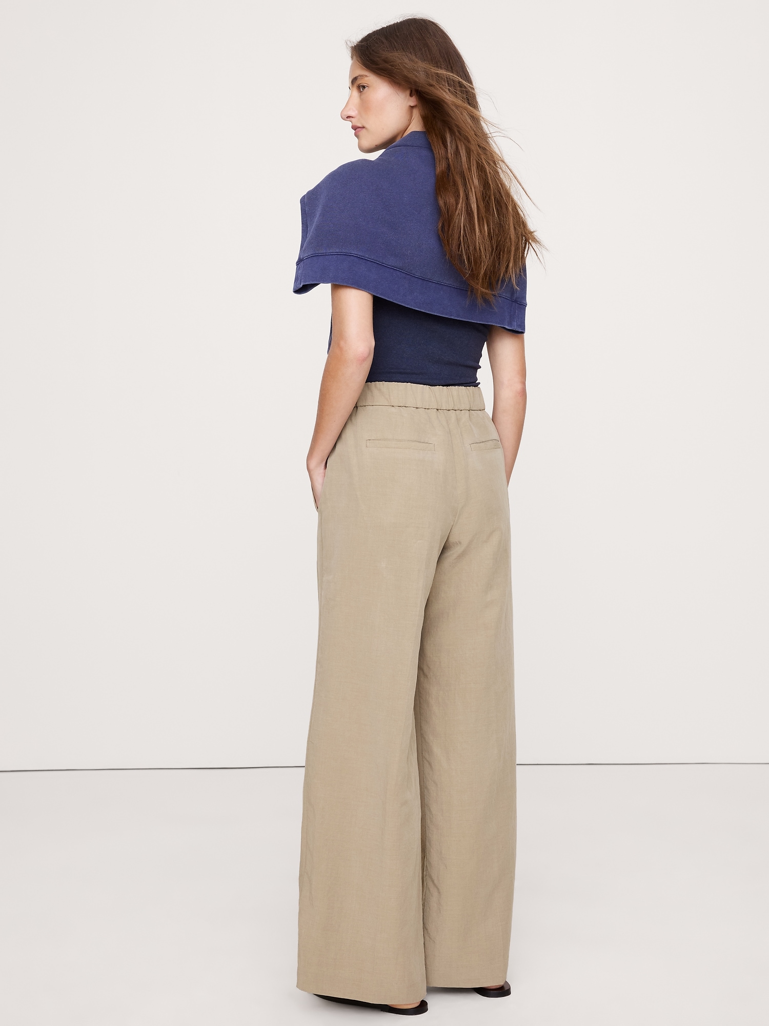 Image number 2 showing, MID-RISE WIDE-LEG PULL-ON PANT