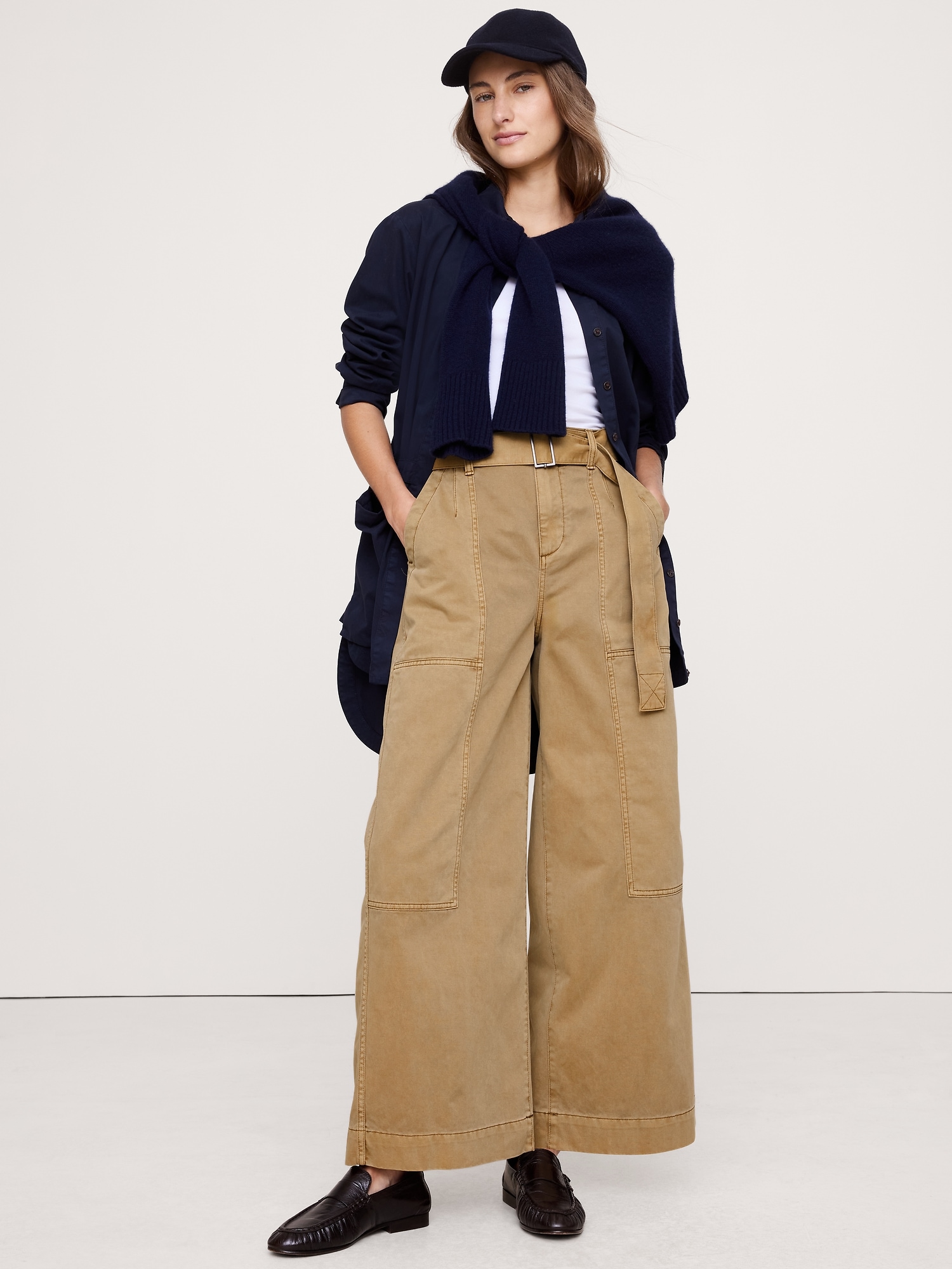 Image number 1 showing, HIGH-RISE WIDE-LEG UTILITY CROP PANT