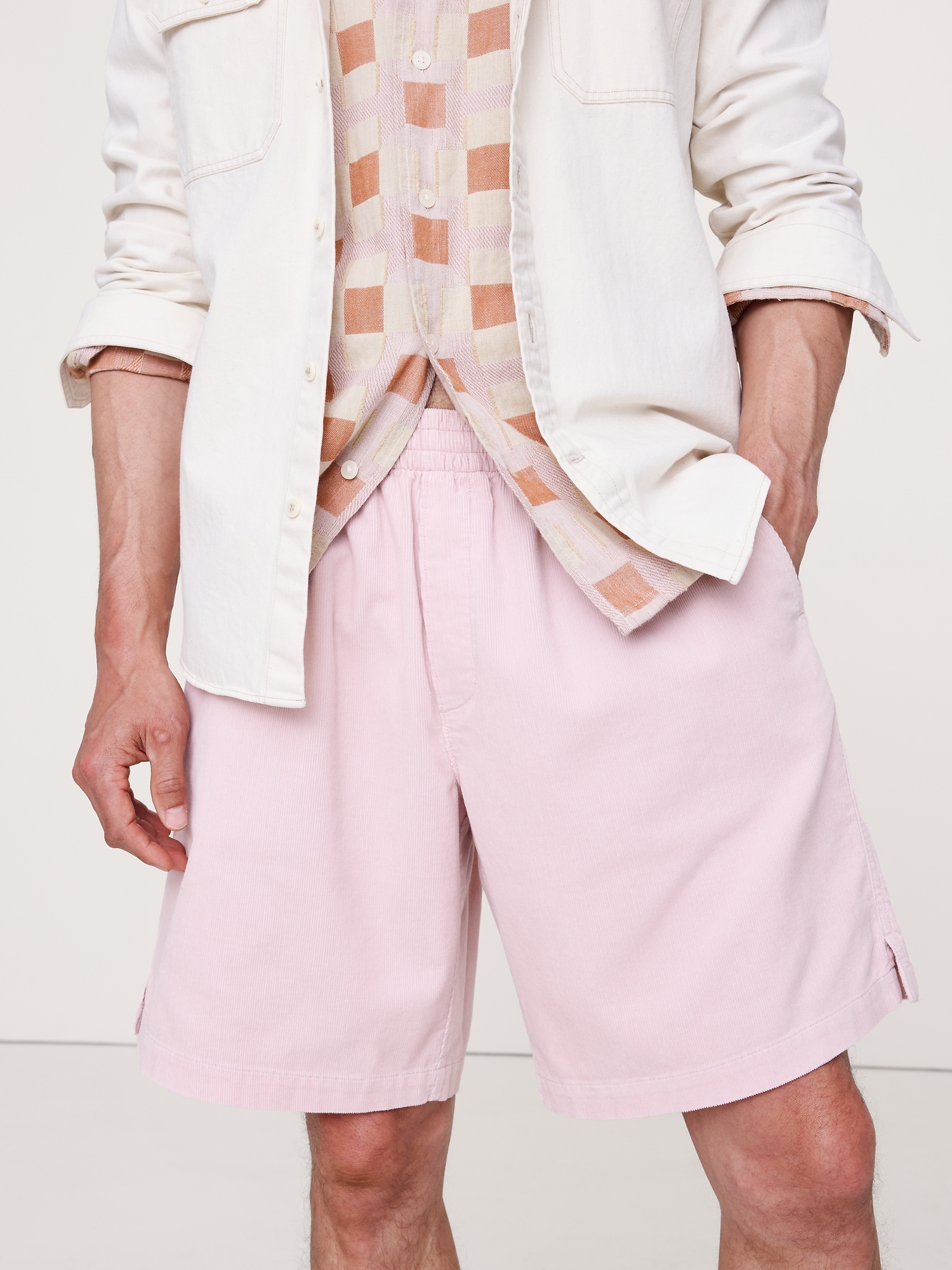 Image number 3 showing, 9.5" LOOSE CORDUROY PULL-ON SHORT