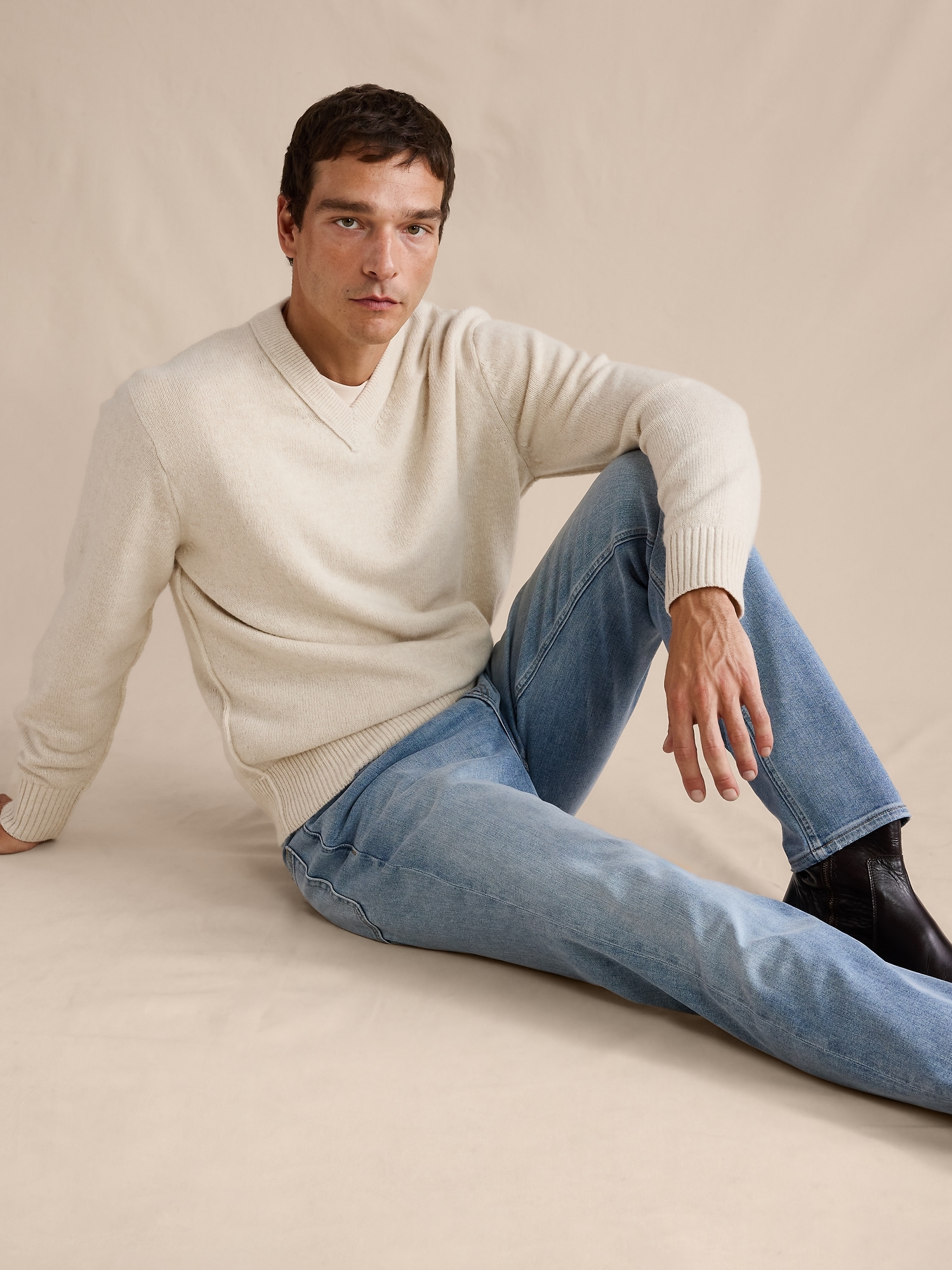 SLIM LUXE TRAVELER JEAN - Light Wash