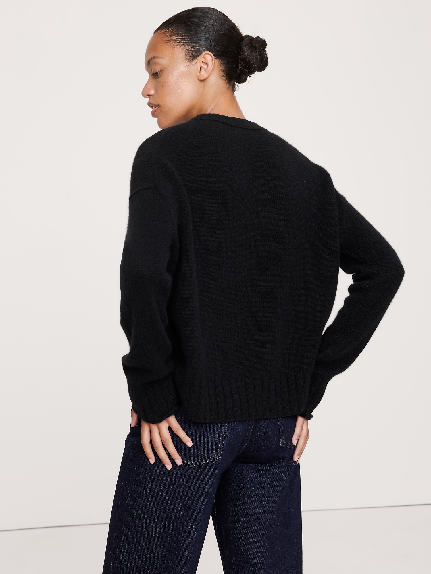 Image number 3 showing, Oversized Midweight Cashmere Crew-Neck Sweater