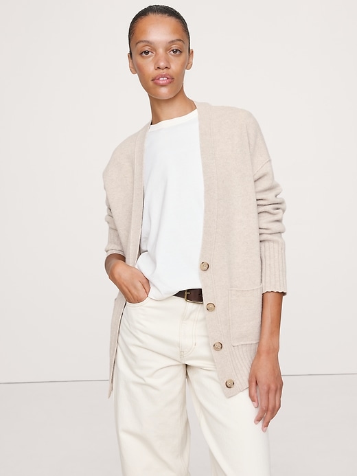 Lightweight Cashmere Low V-Neck Sweater