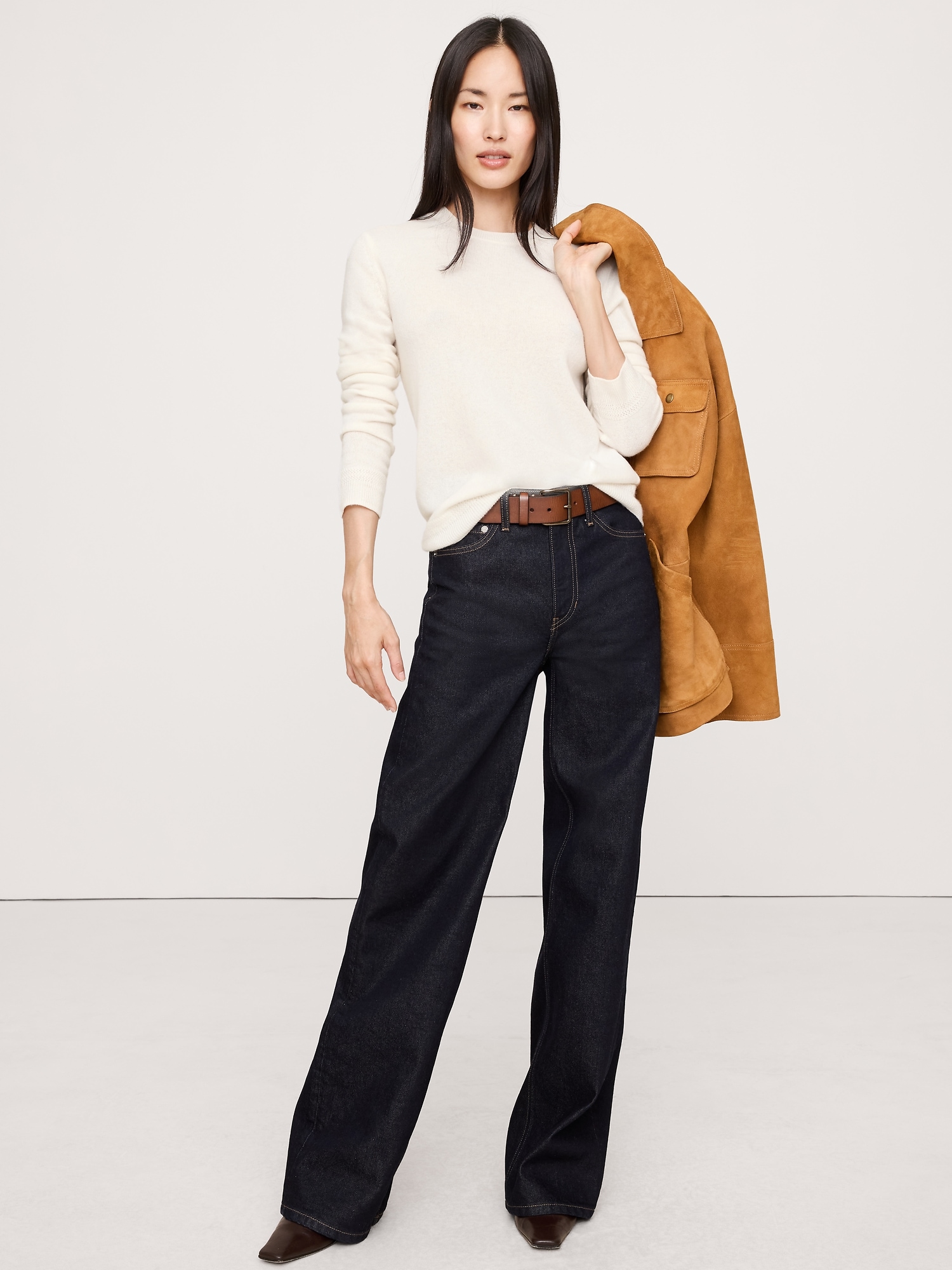 Lightweight Cashmere Crew-Neck Sweater - Cream White