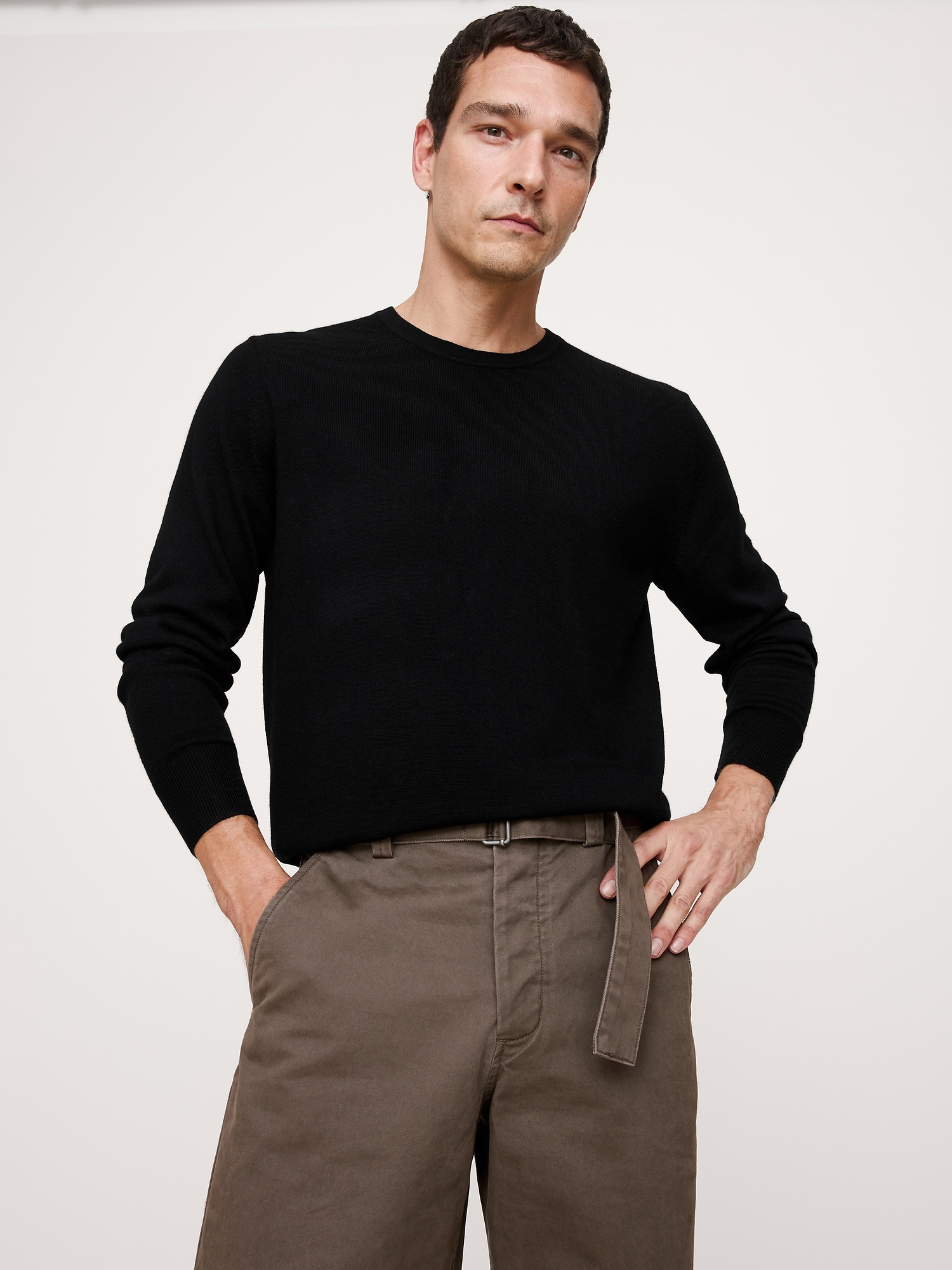Merino Crew-Neck Sweater - Black