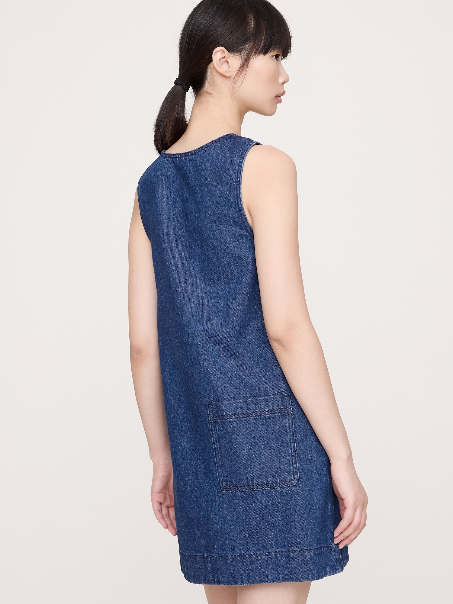 Женское платье Banana Republic Denim Shift, цвет: Тёмная варка — фото 2